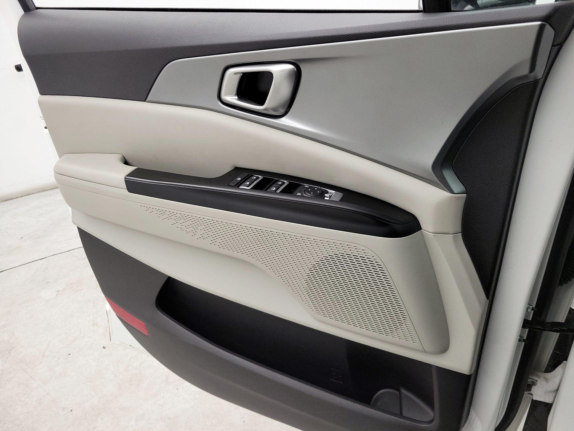 Thumbnail: 2024 Kia Carnival - 12