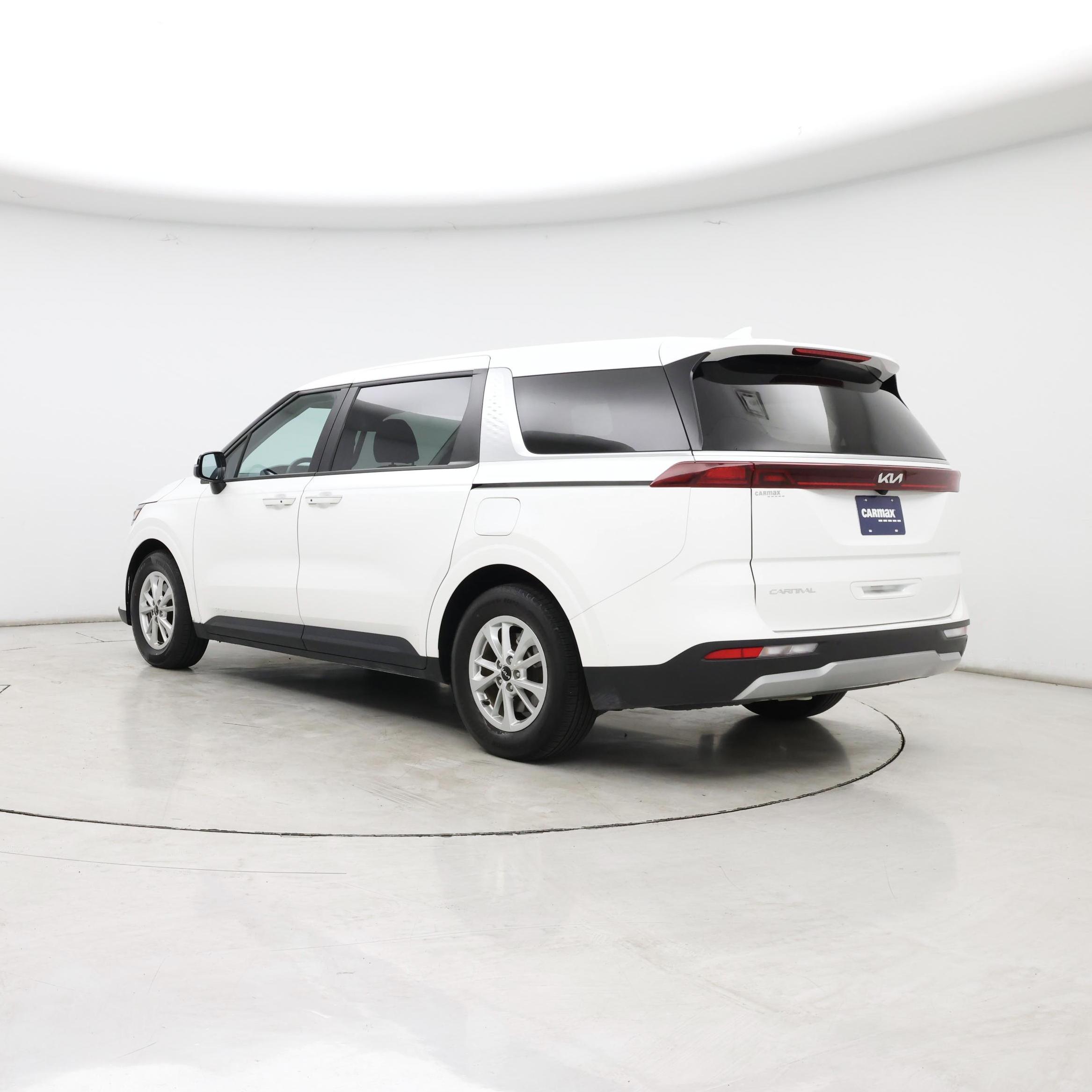 Thumbnail: 2024 Kia Carnival - 2