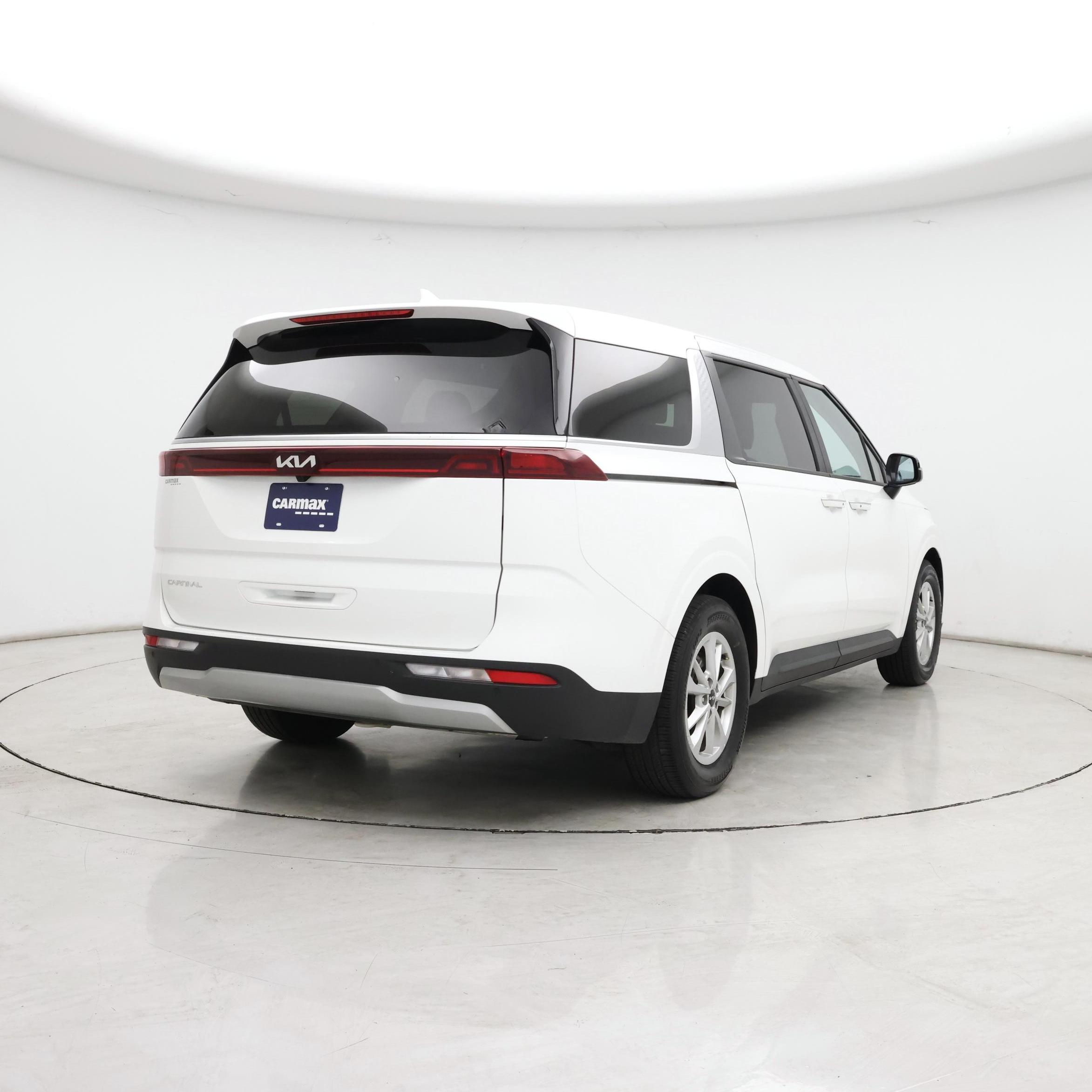 Thumbnail: 2024 Kia Carnival - 8