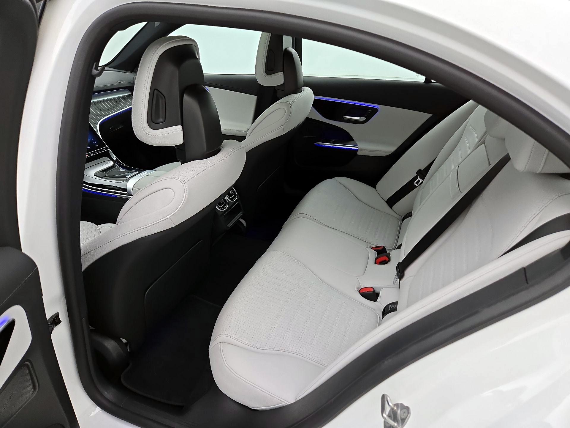 Thumbnail: 2023 Mercedes-Benz C-Class - 20