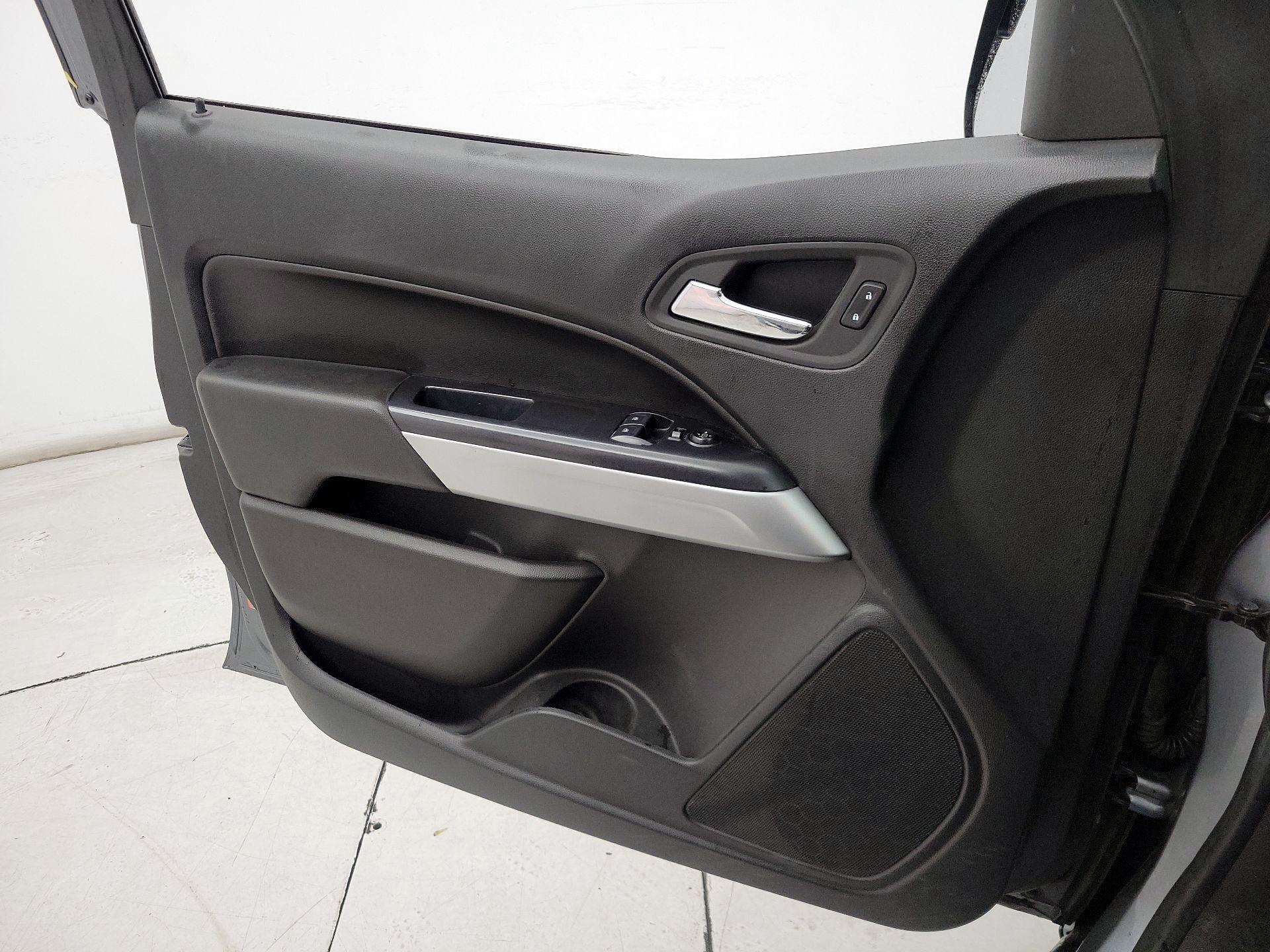 Thumbnail: 2022 Chevrolet Colorado - 12