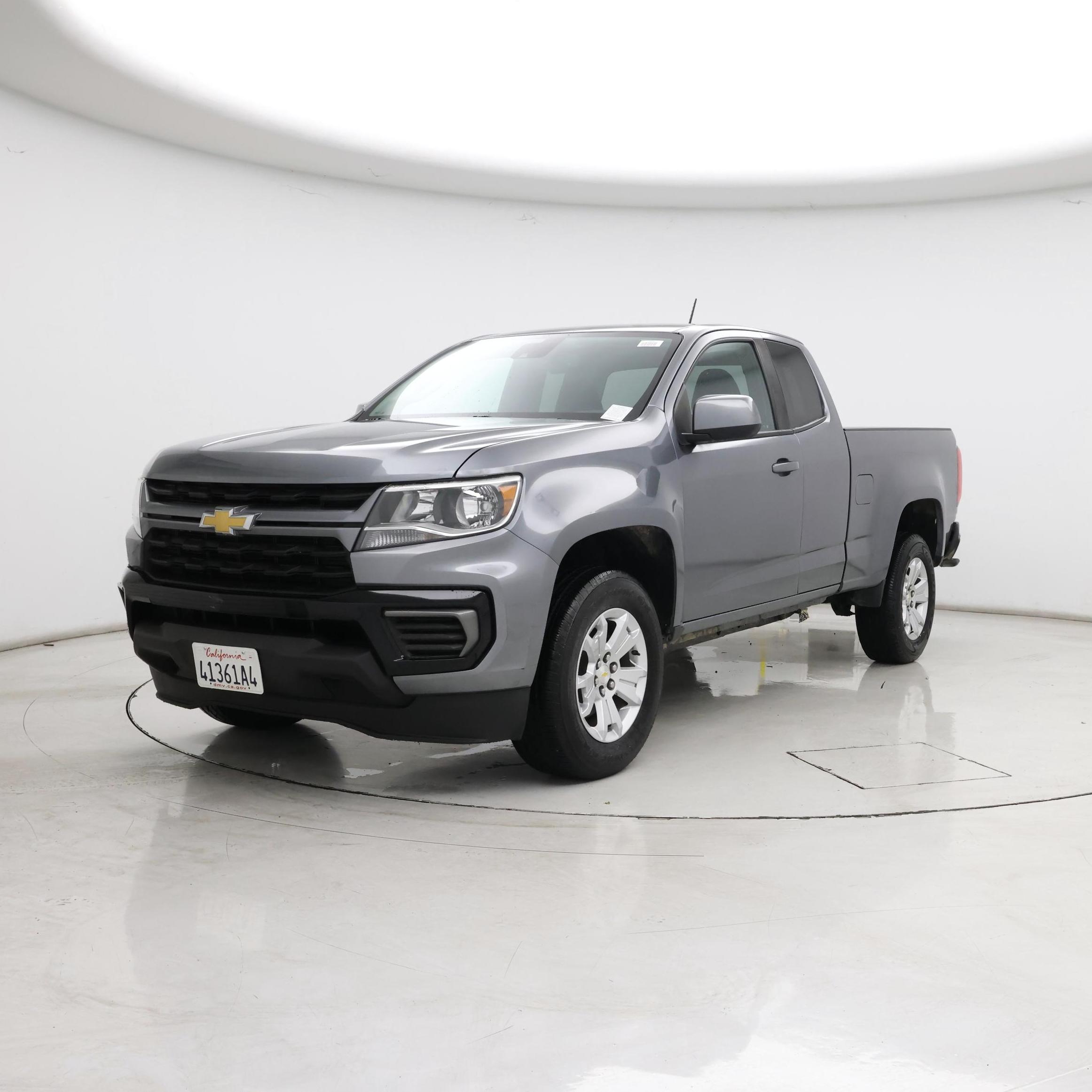 Thumbnail: 2022 Chevrolet Colorado - 4
