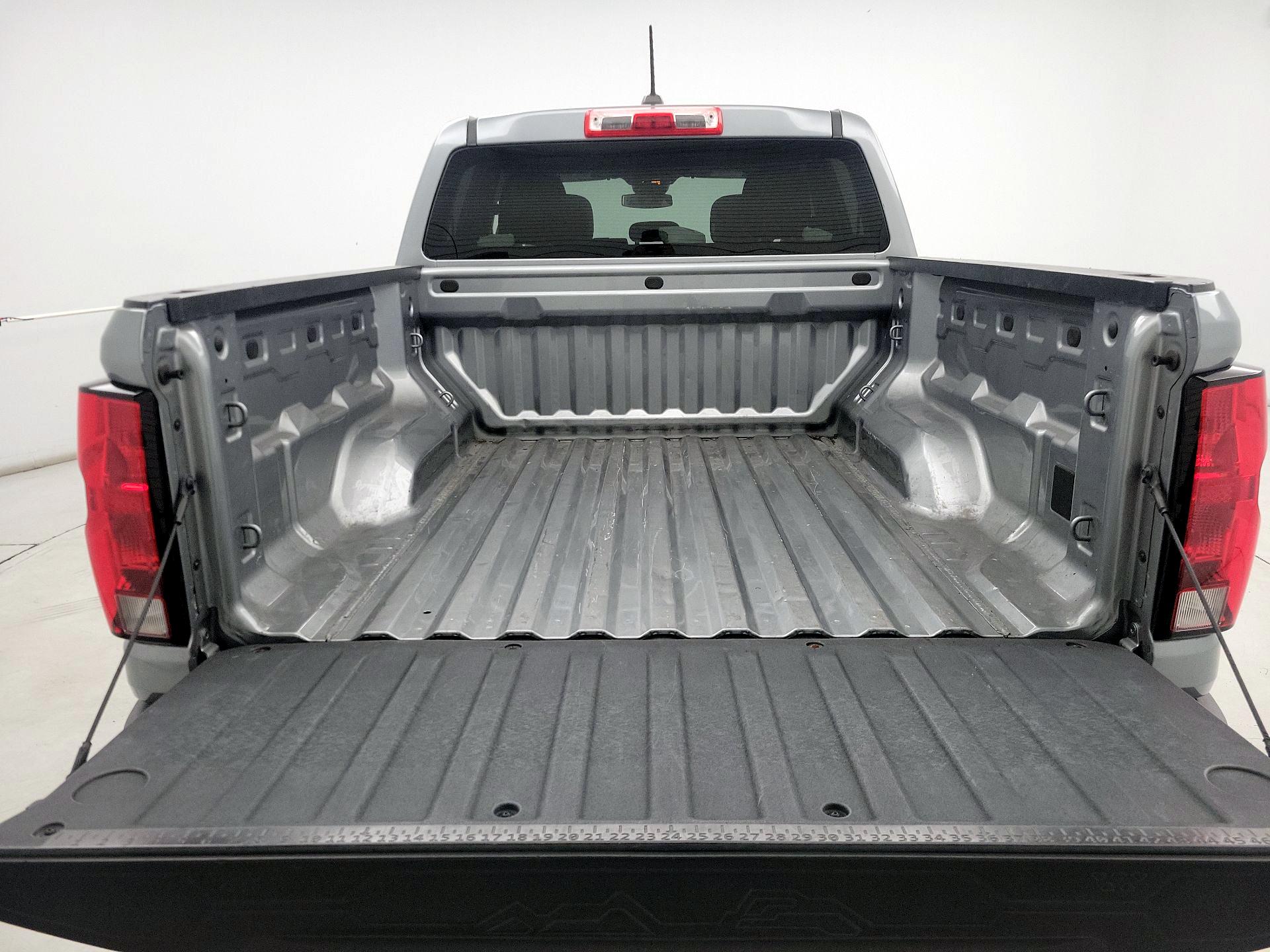 Thumbnail: 2023 Chevrolet Colorado - 20