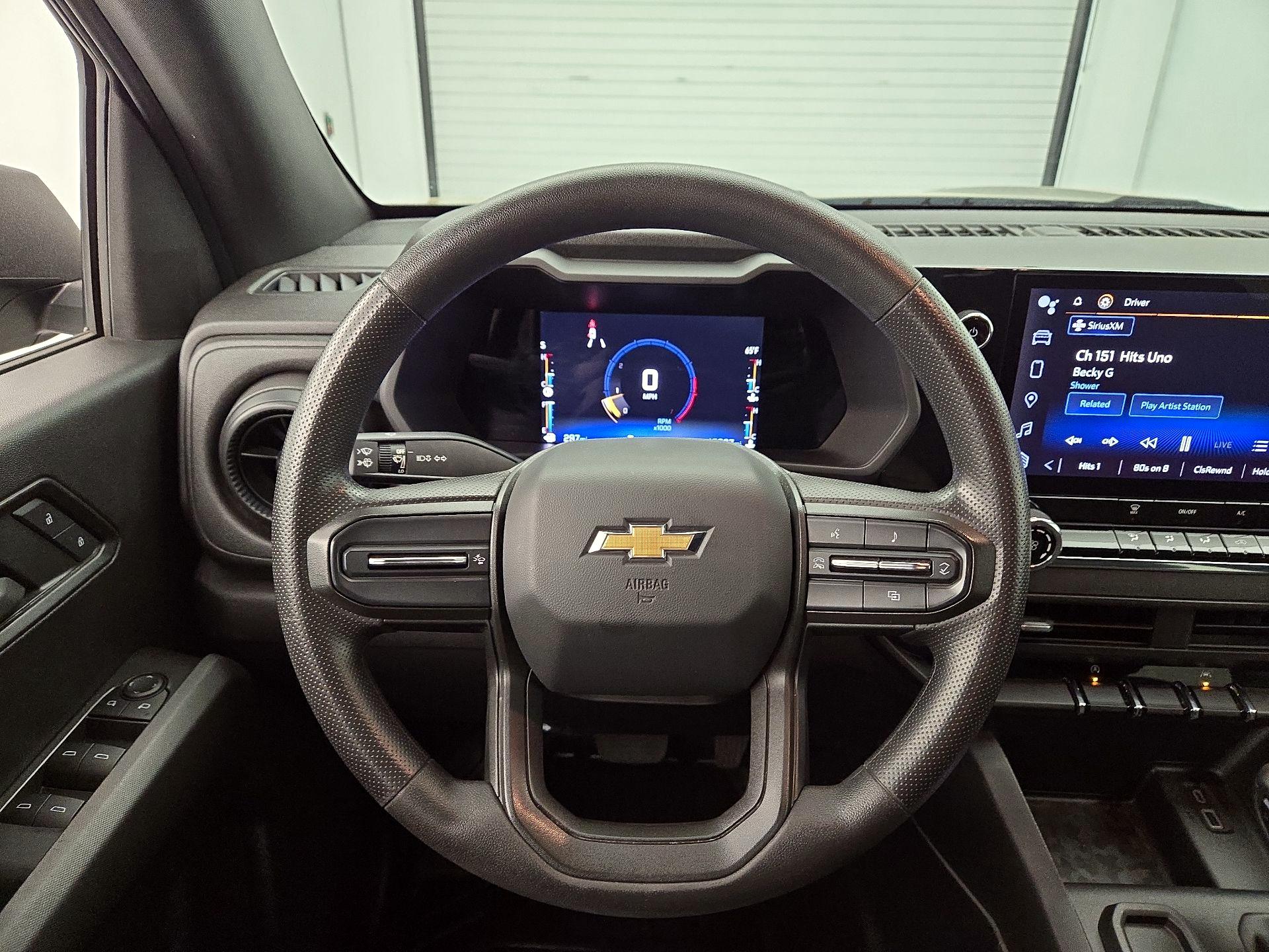 Thumbnail: 2023 Chevrolet Colorado - 10