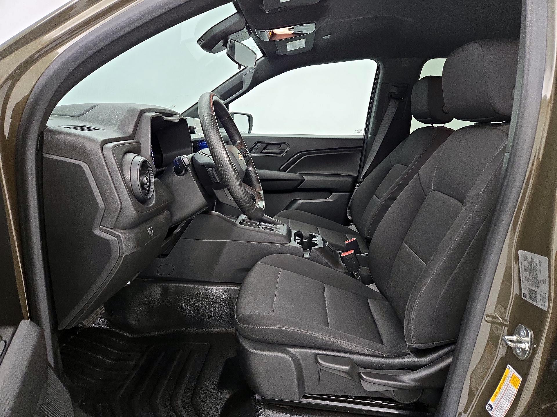 Thumbnail: 2023 Chevrolet Colorado - 11