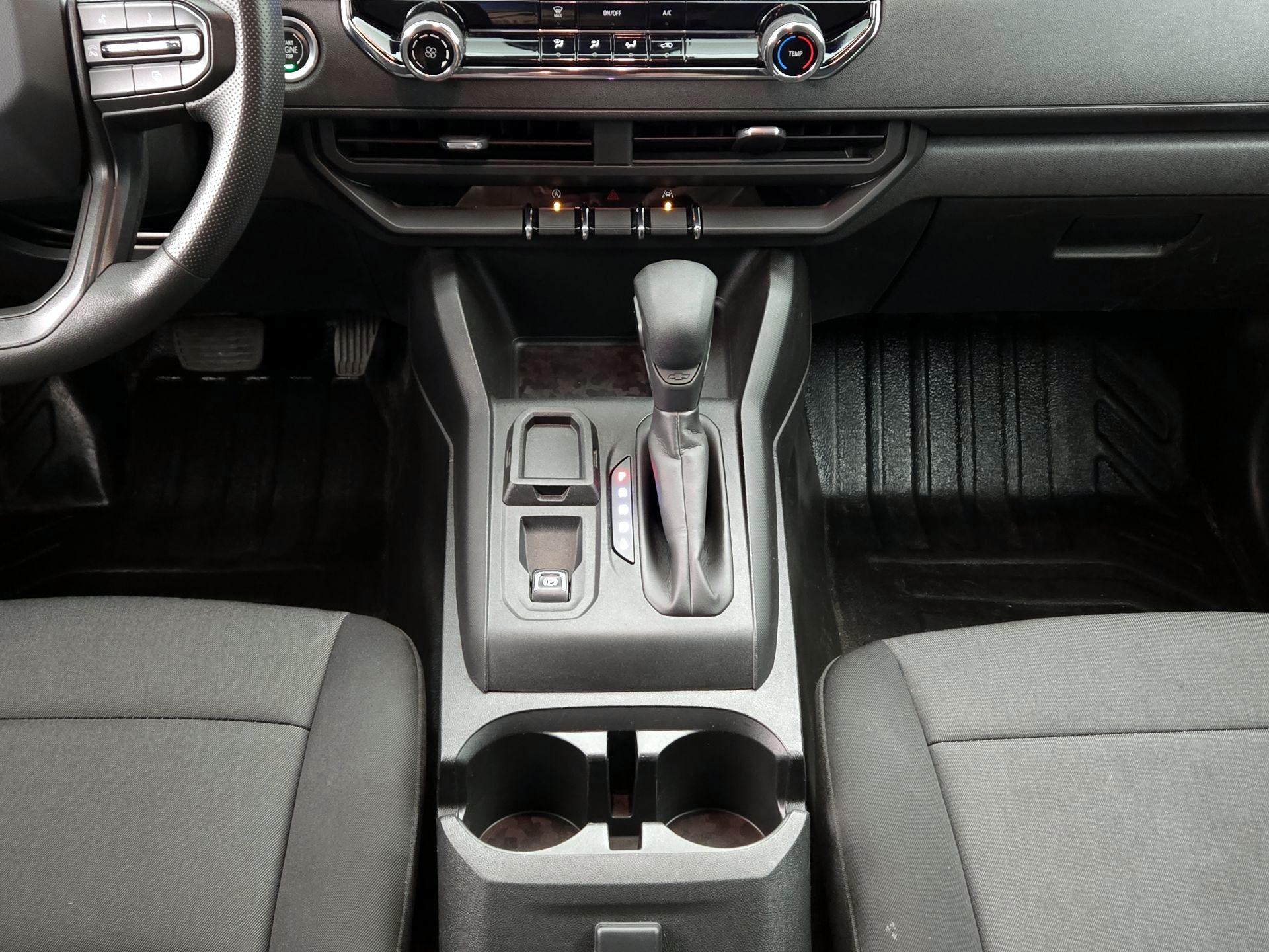 Thumbnail: 2023 Chevrolet Colorado - 16