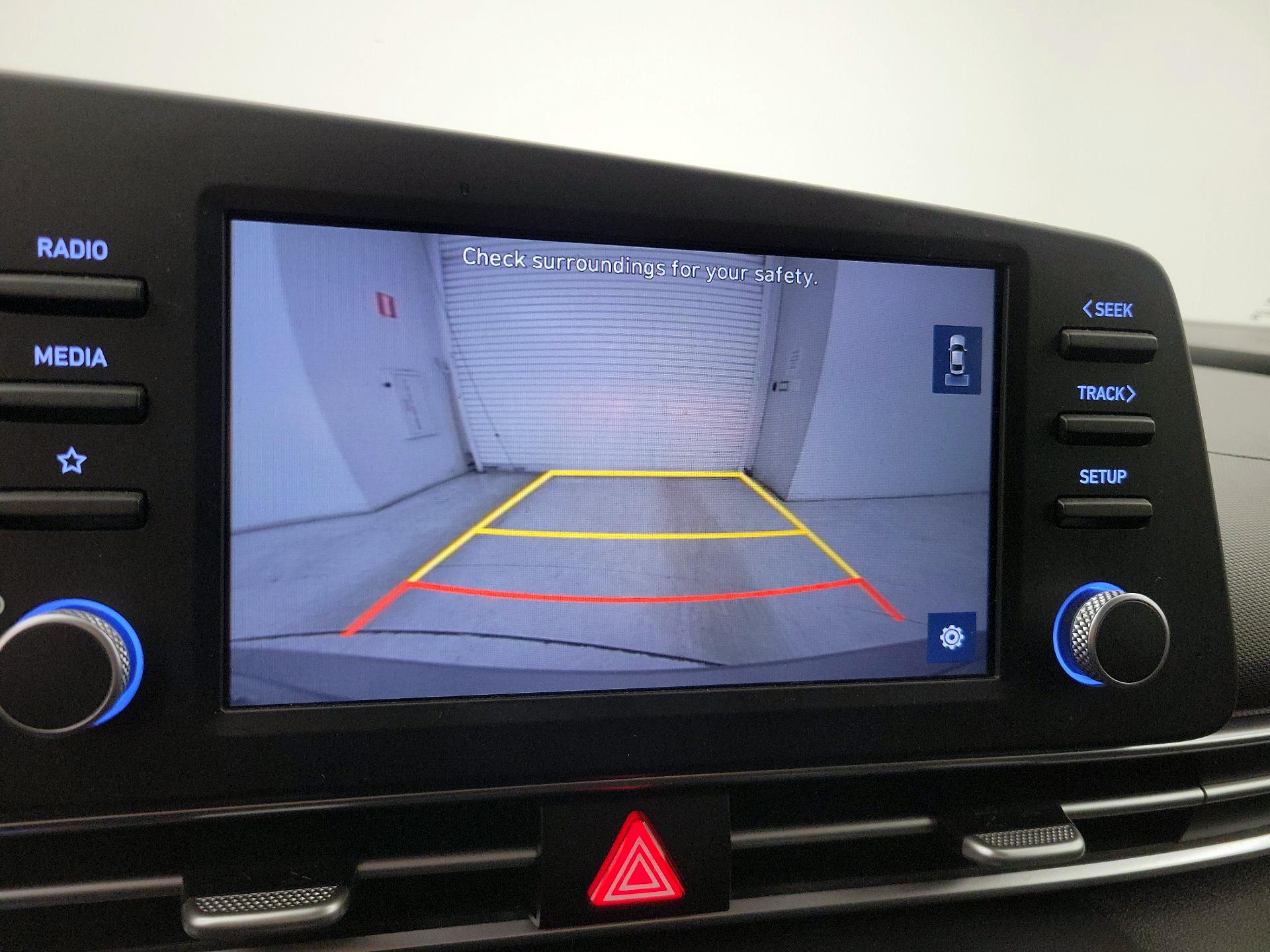 Thumbnail: 2022 Hyundai Elantra - 14