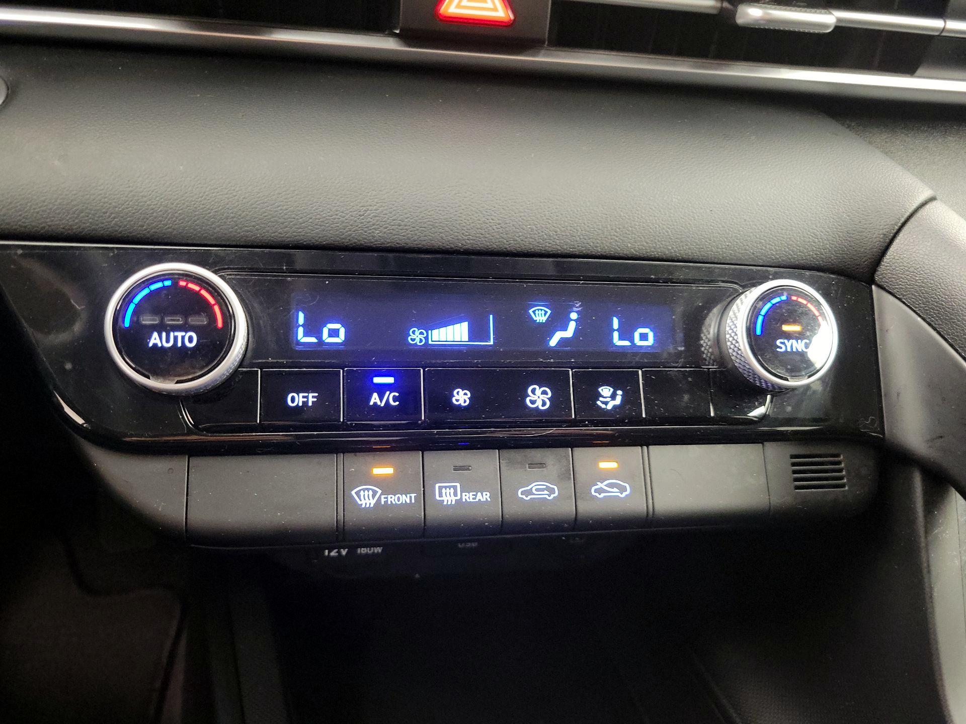 Thumbnail: 2022 Hyundai Elantra - 16