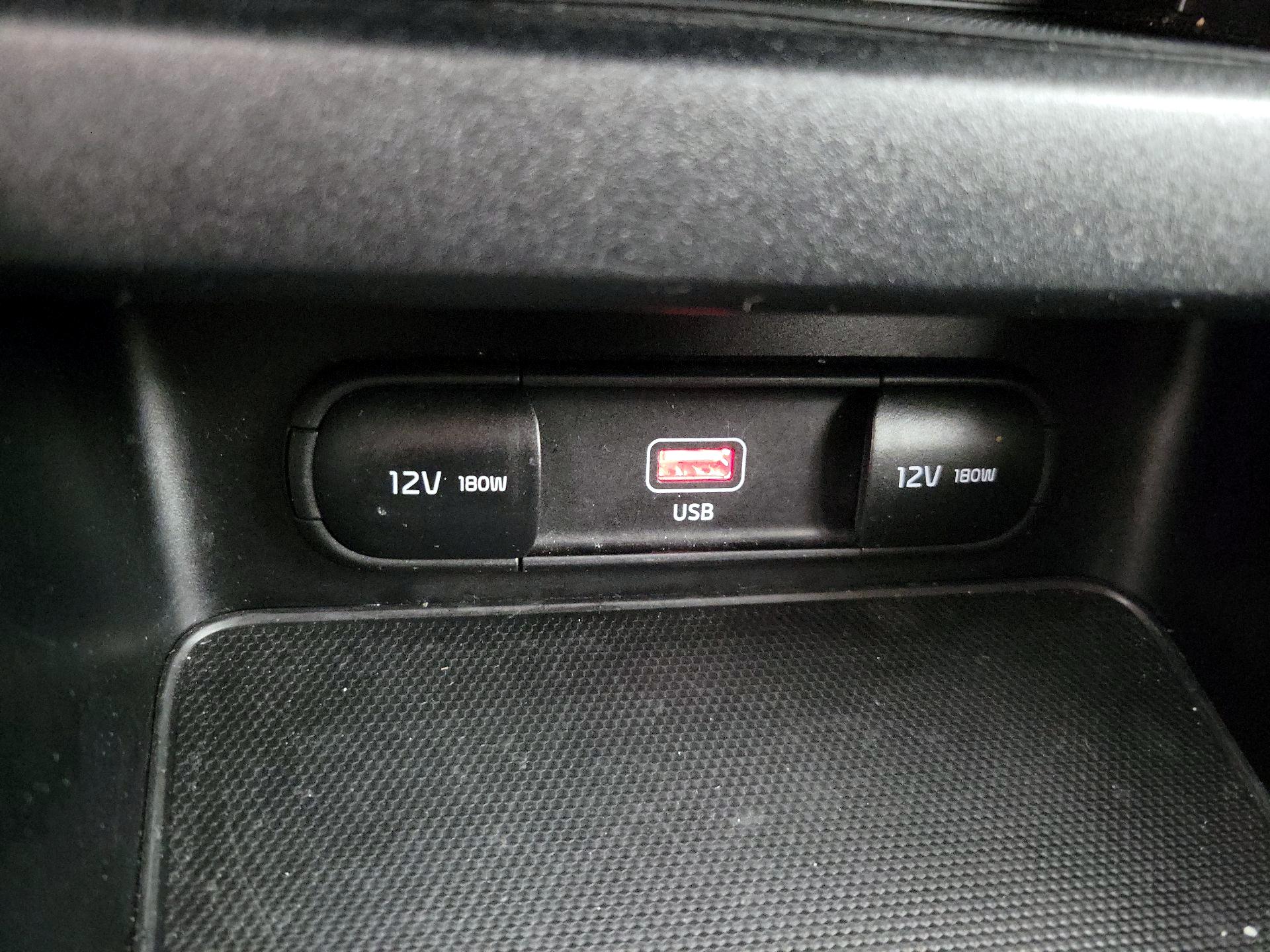 Thumbnail: 2023 Kia Forte - 18