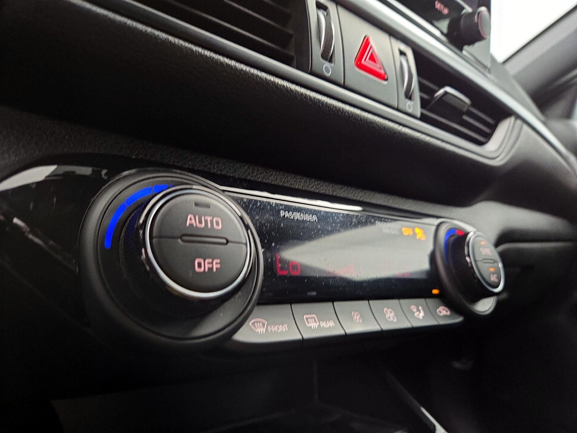 Thumbnail: 2023 Kia Forte - 17