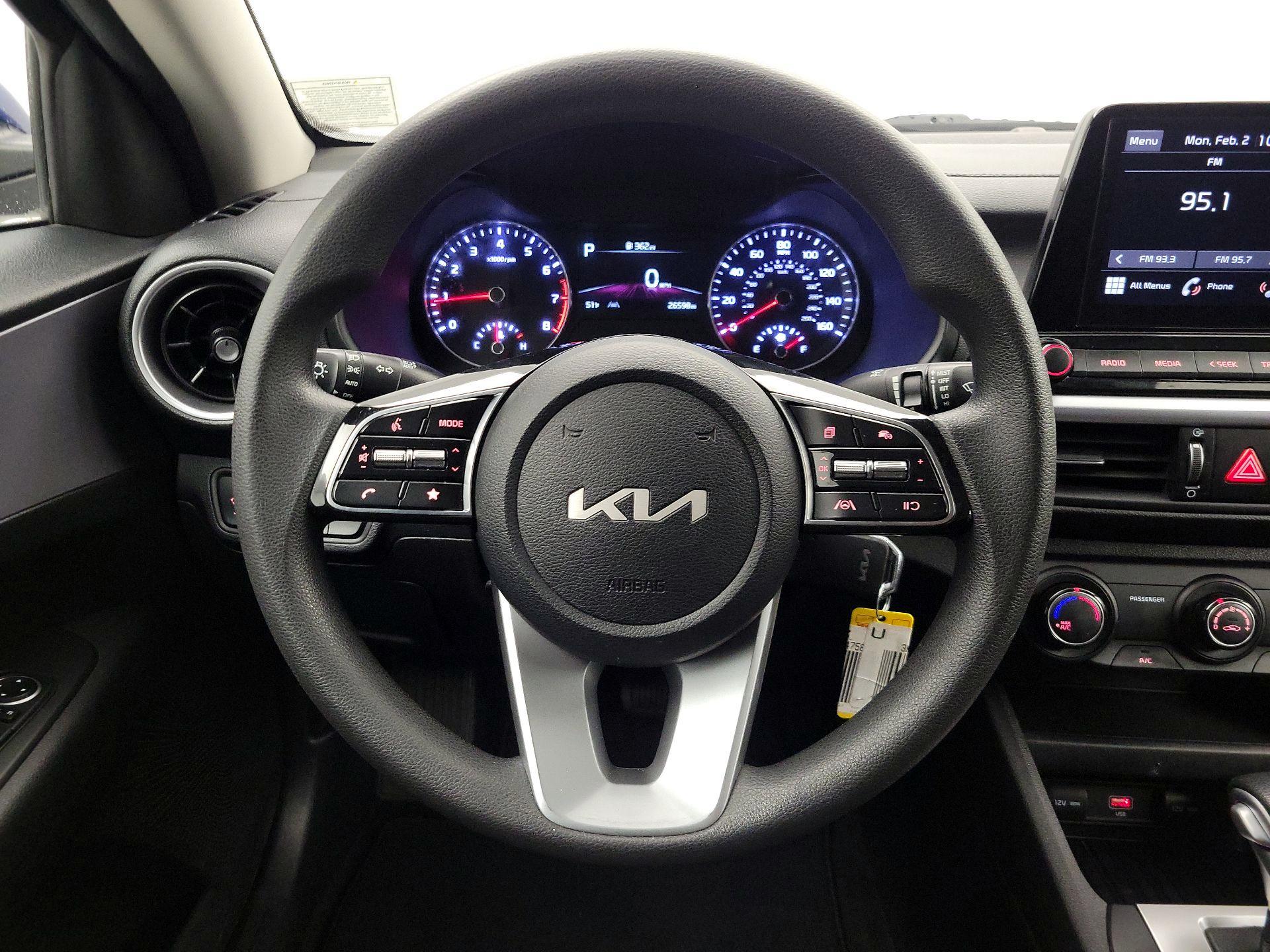 Thumbnail: 2022 Kia Forte - 10