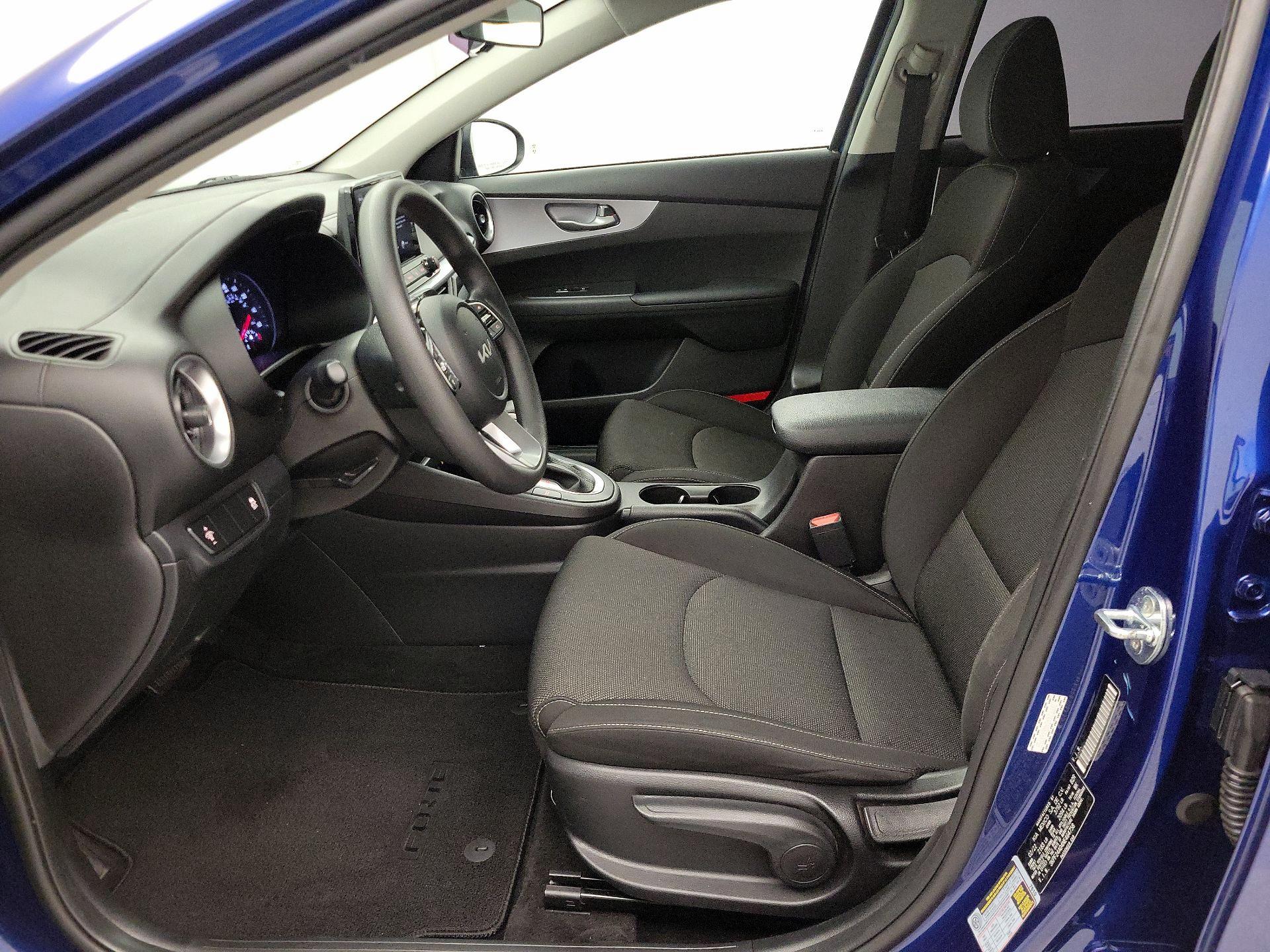 Thumbnail: 2022 Kia Forte - 11