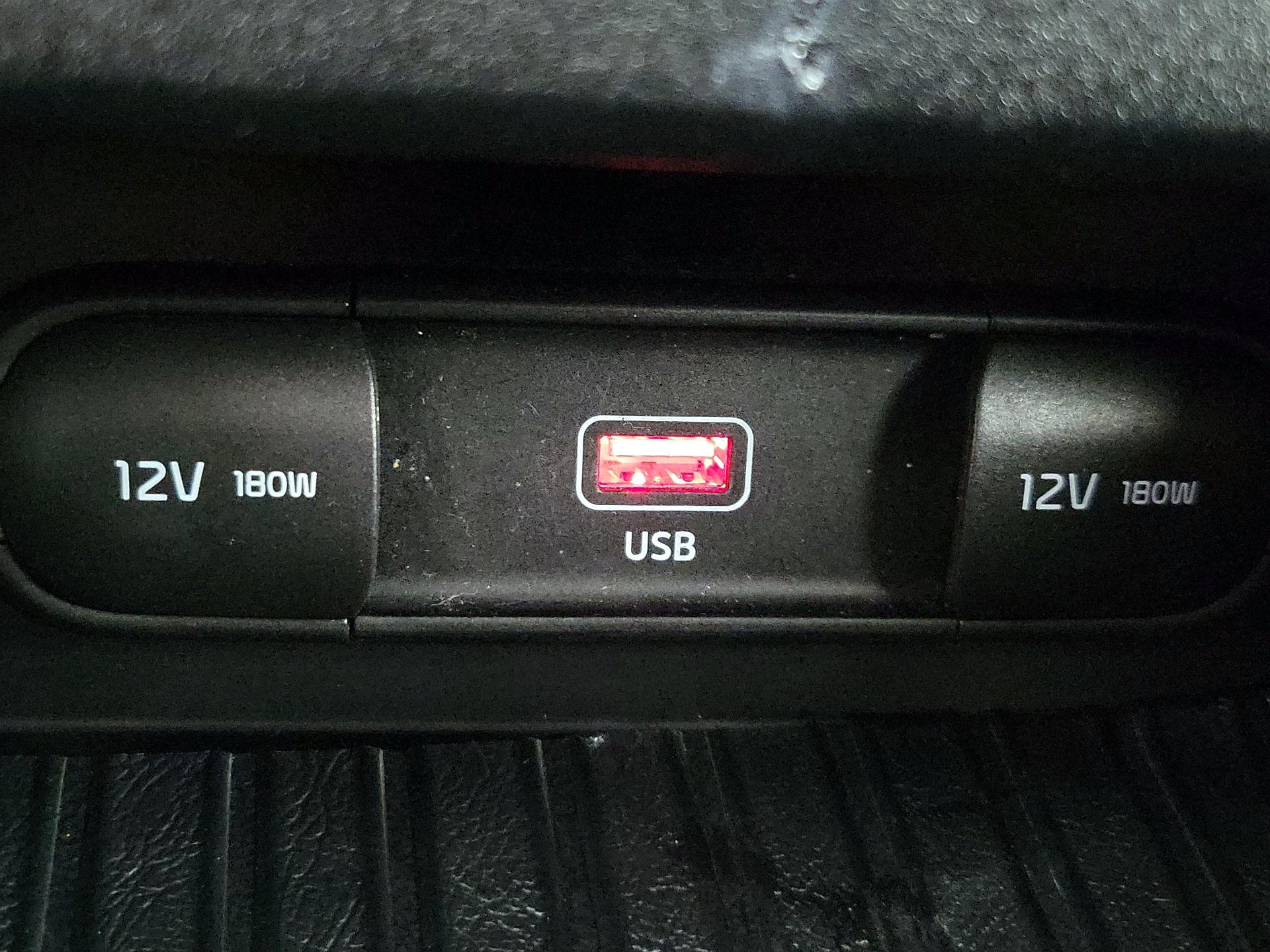 Thumbnail: 2022 Kia Forte - 18