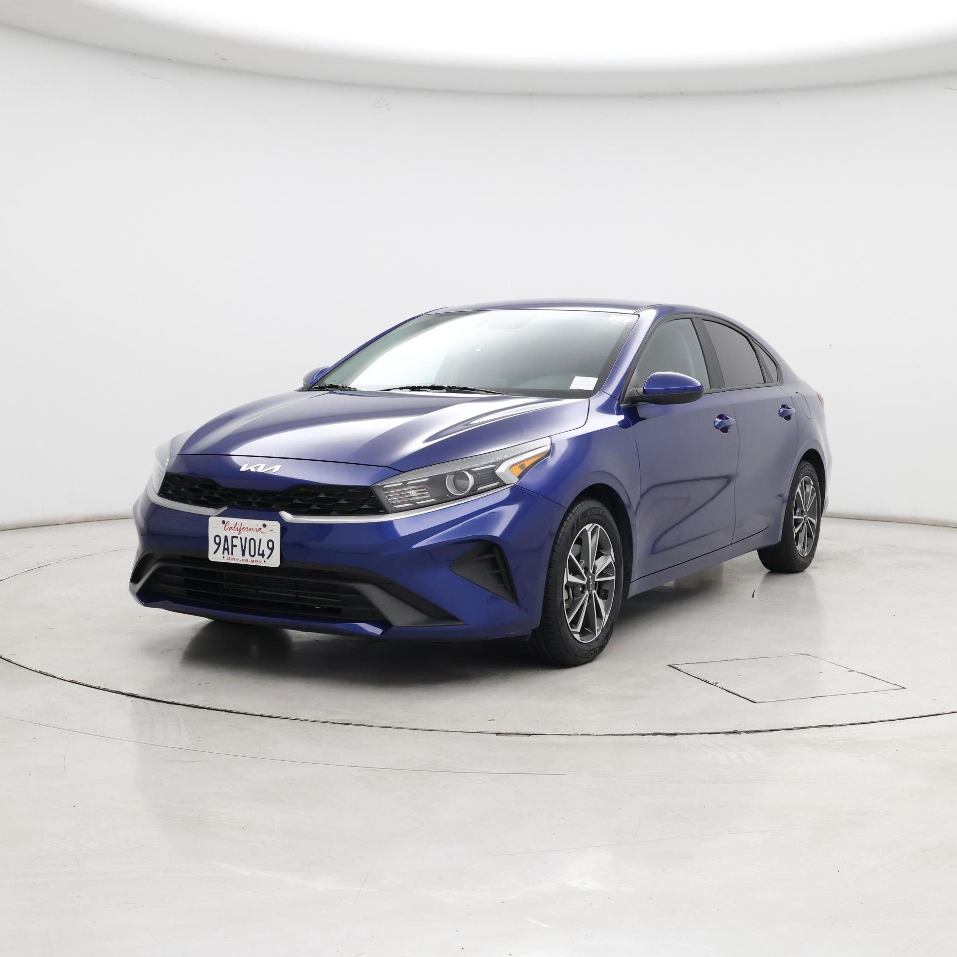 Thumbnail: 2022 Kia Forte - 4