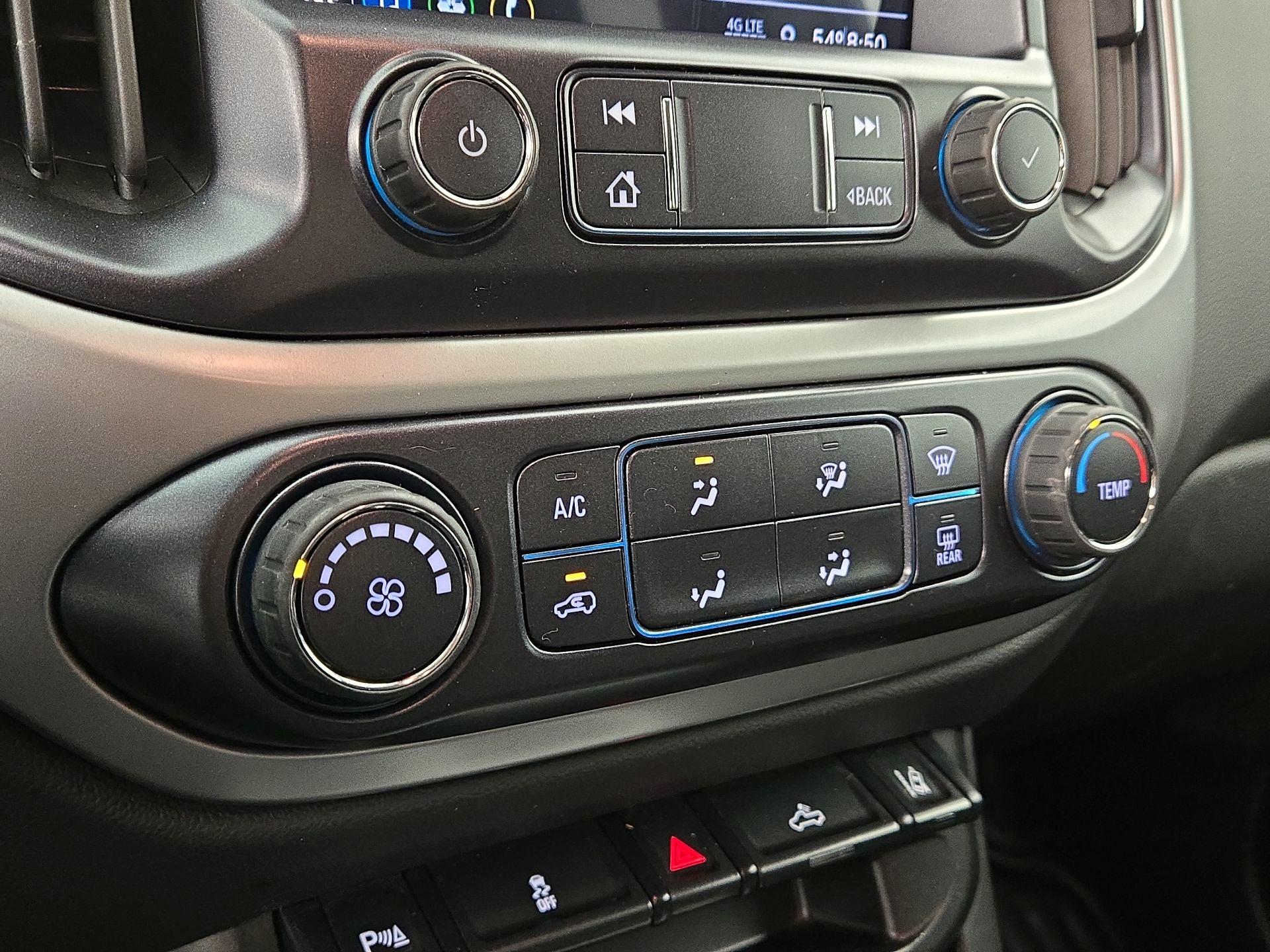 Thumbnail: 2022 Chevrolet Colorado - 16