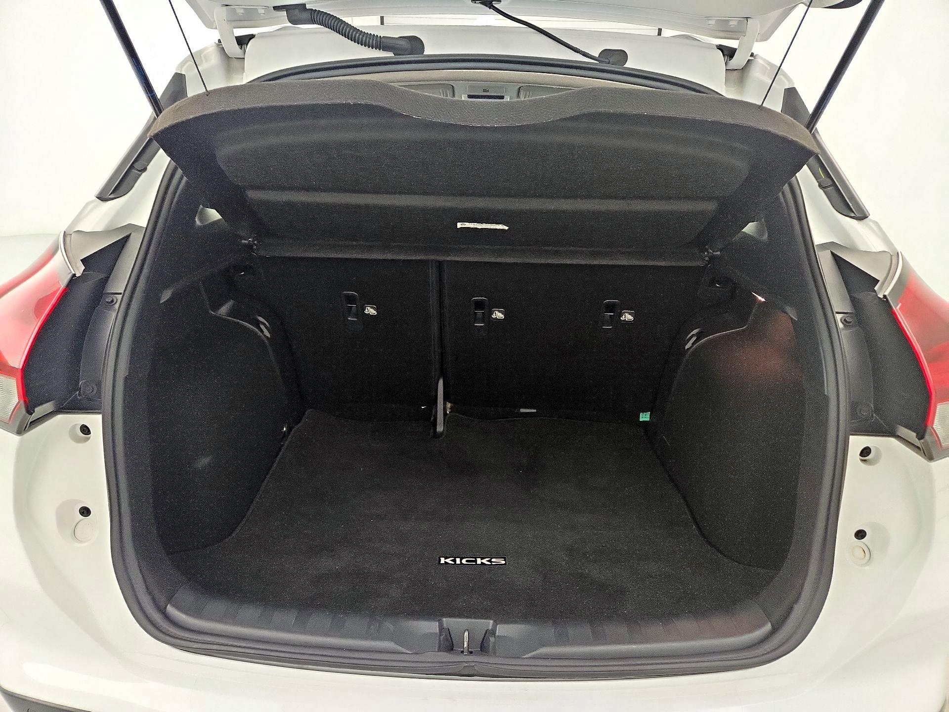 Thumbnail: 2023 Nissan Kicks - 20