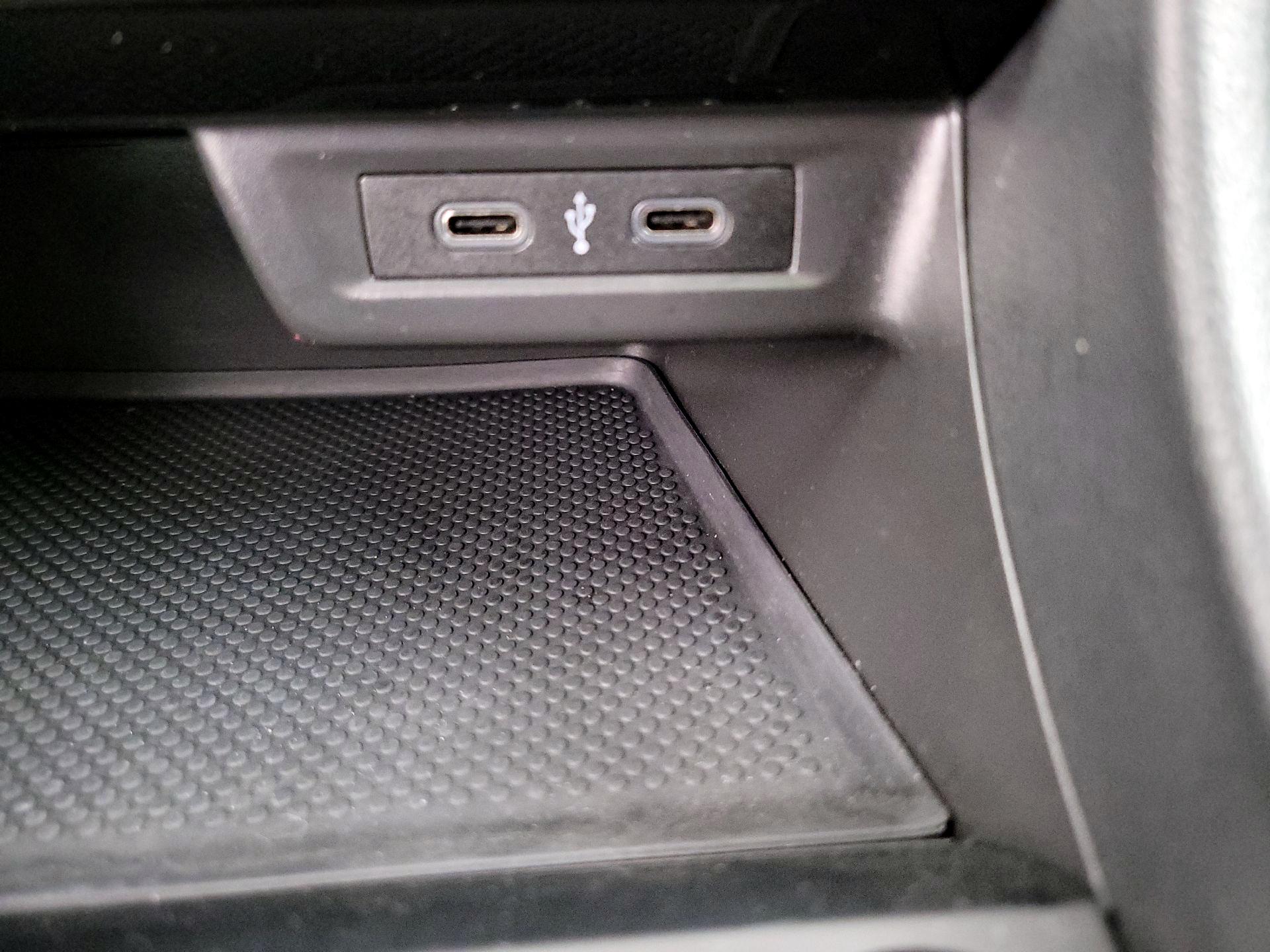 Thumbnail: 2023 Volkswagen Jetta - 17