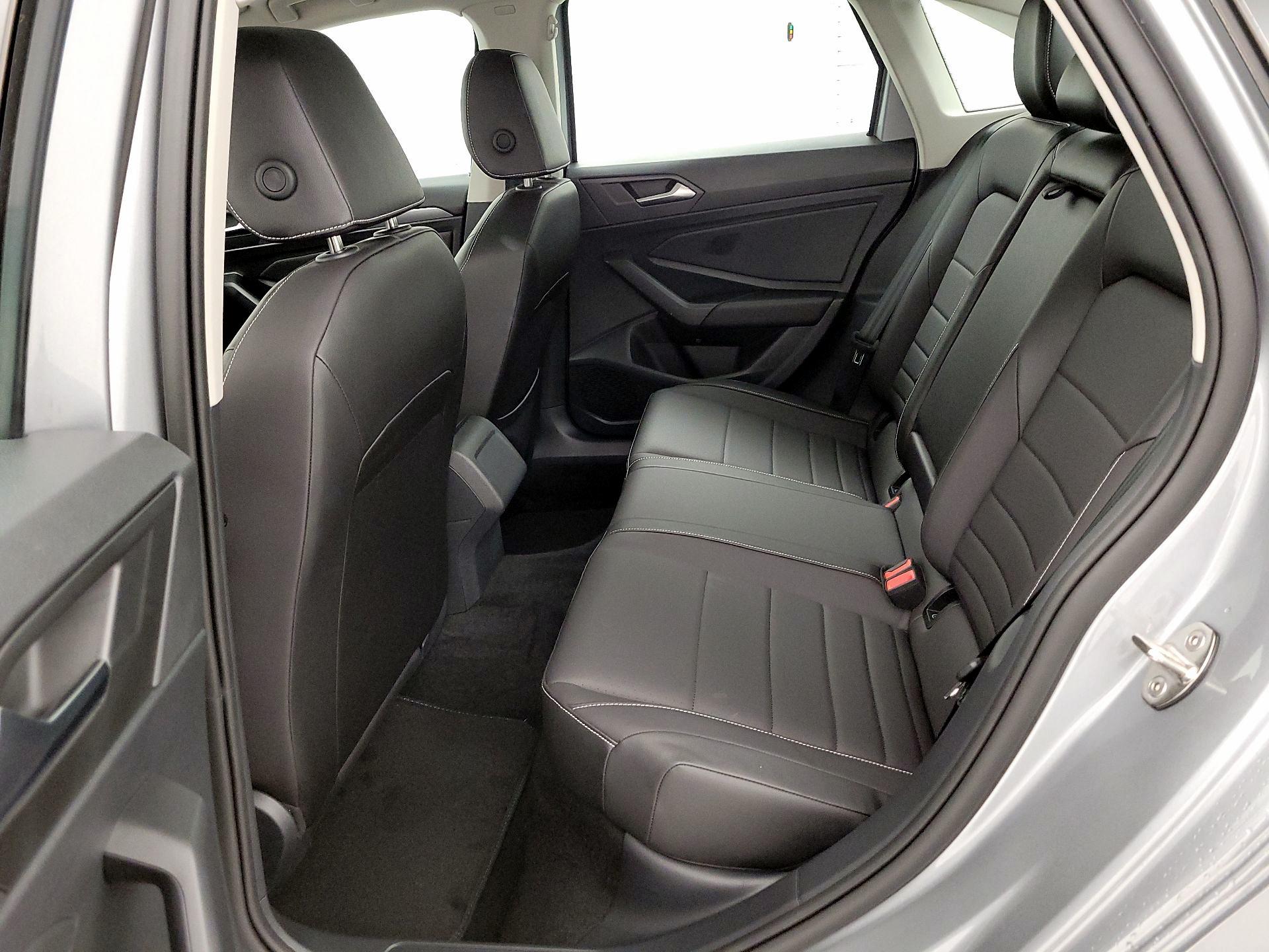 Thumbnail: 2023 Volkswagen Jetta - 19