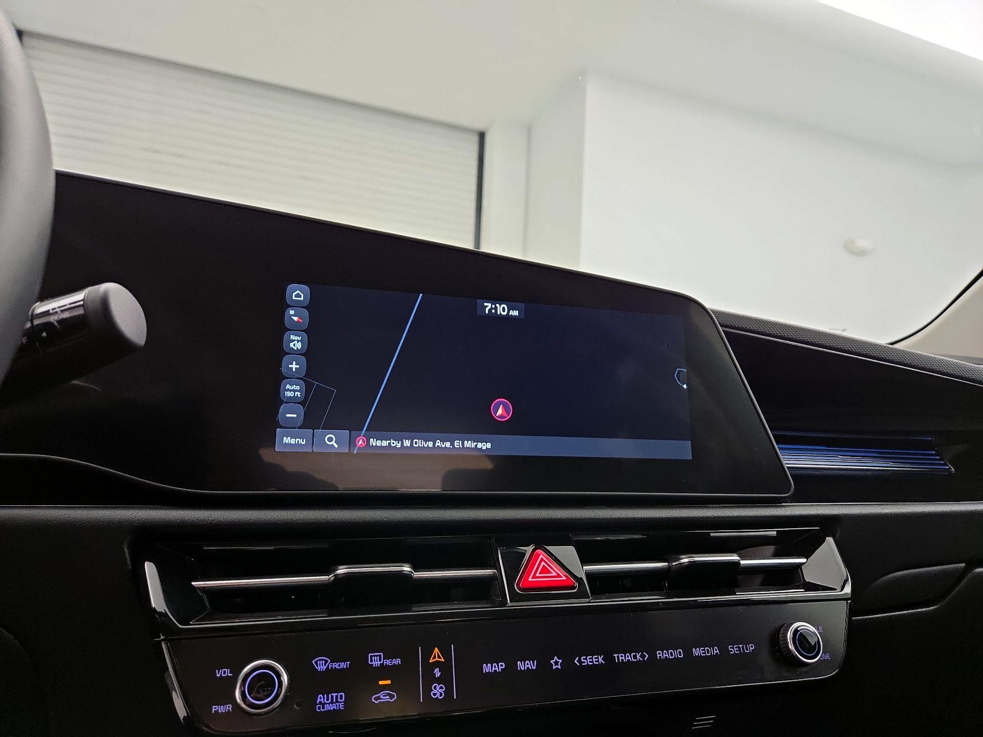 Thumbnail: 2023 Kia Niro - 14