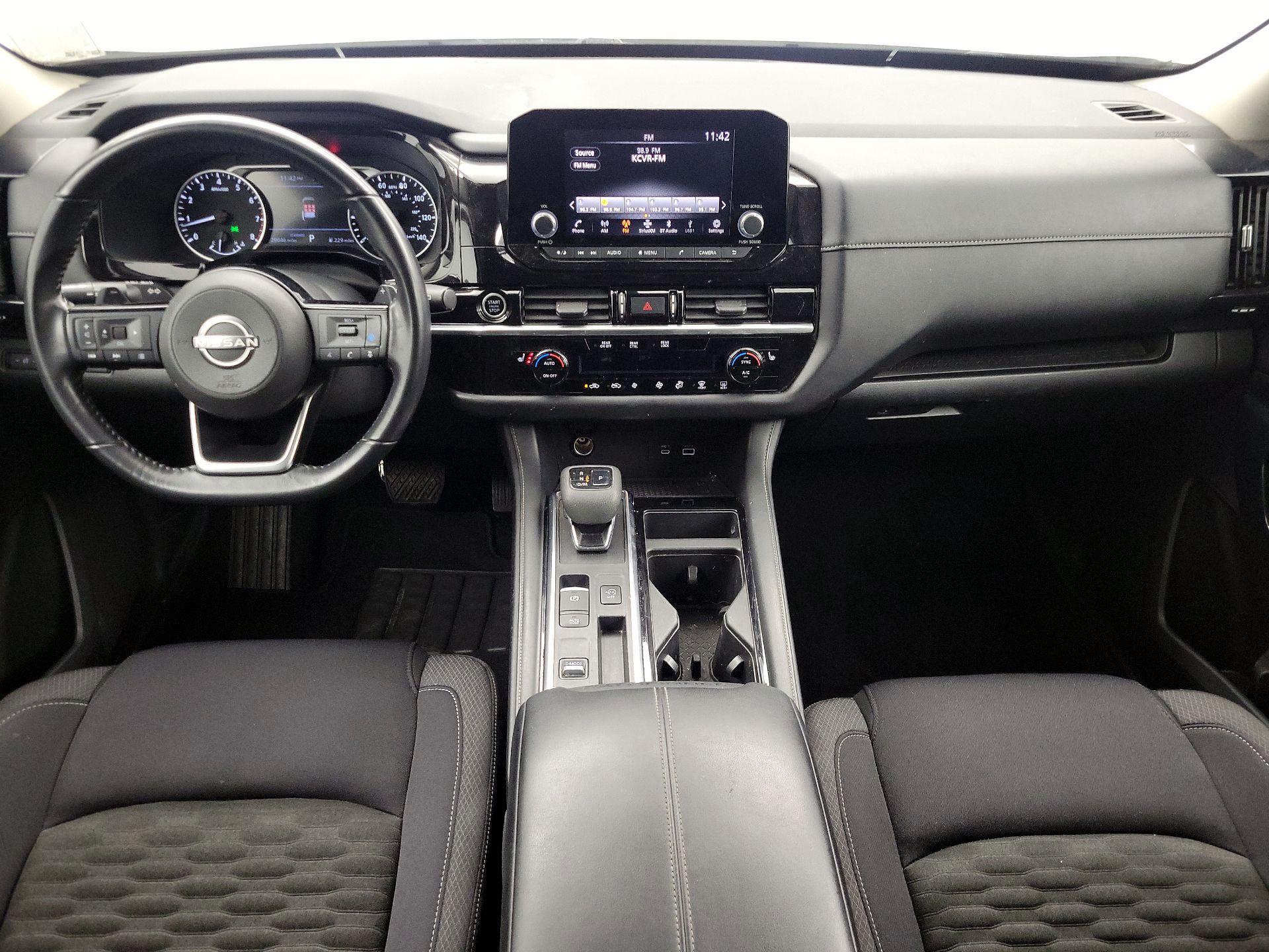 Thumbnail: 2022 Nissan Pathfinder - 9
