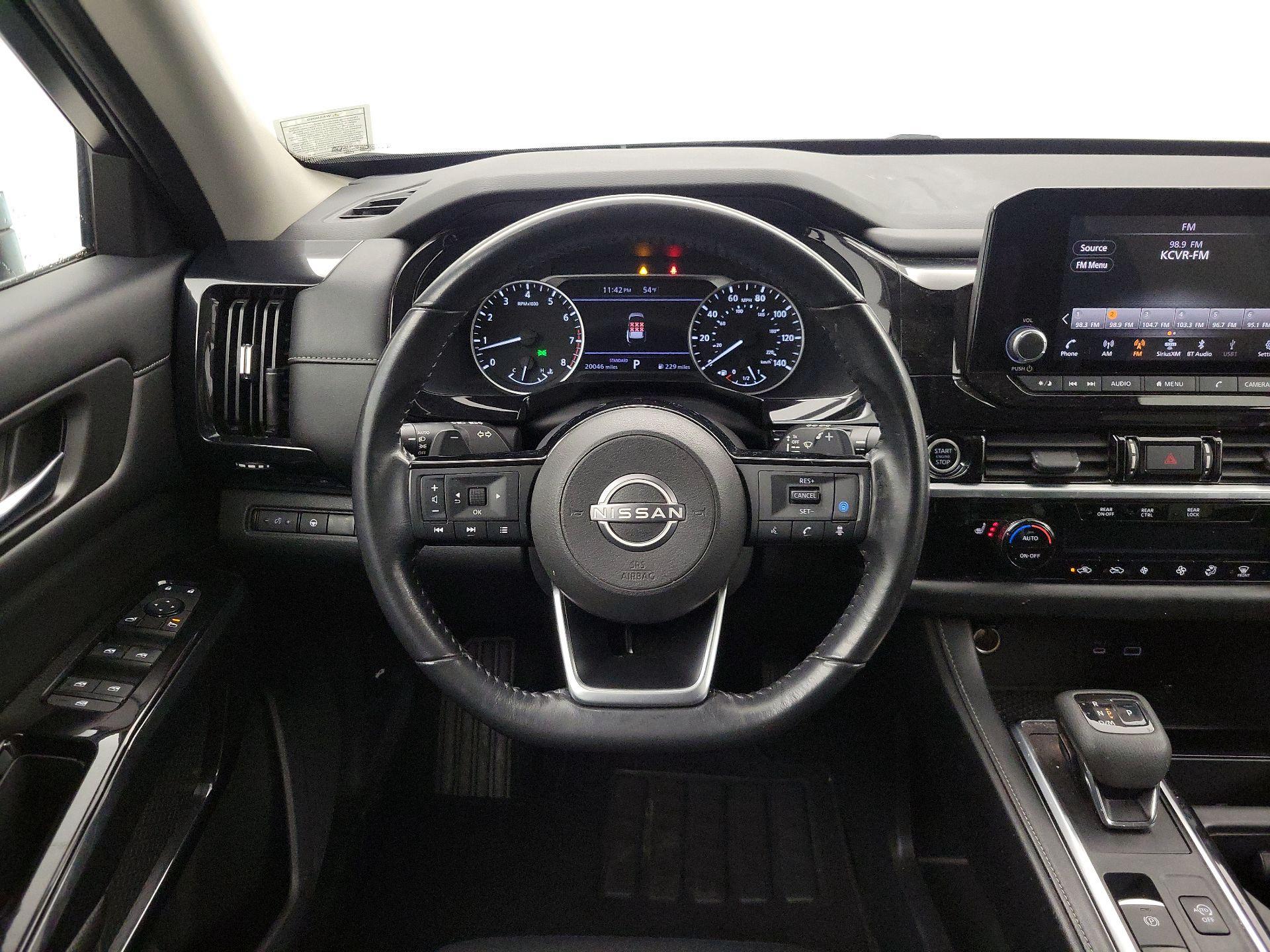 Thumbnail: 2022 Nissan Pathfinder - 10