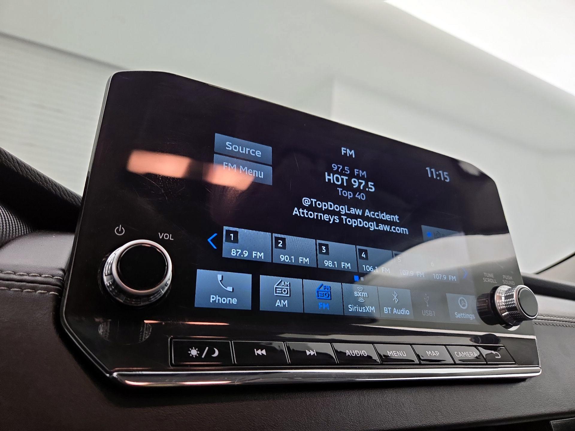 Thumbnail: 2024 Mitsubishi Outlander - 16