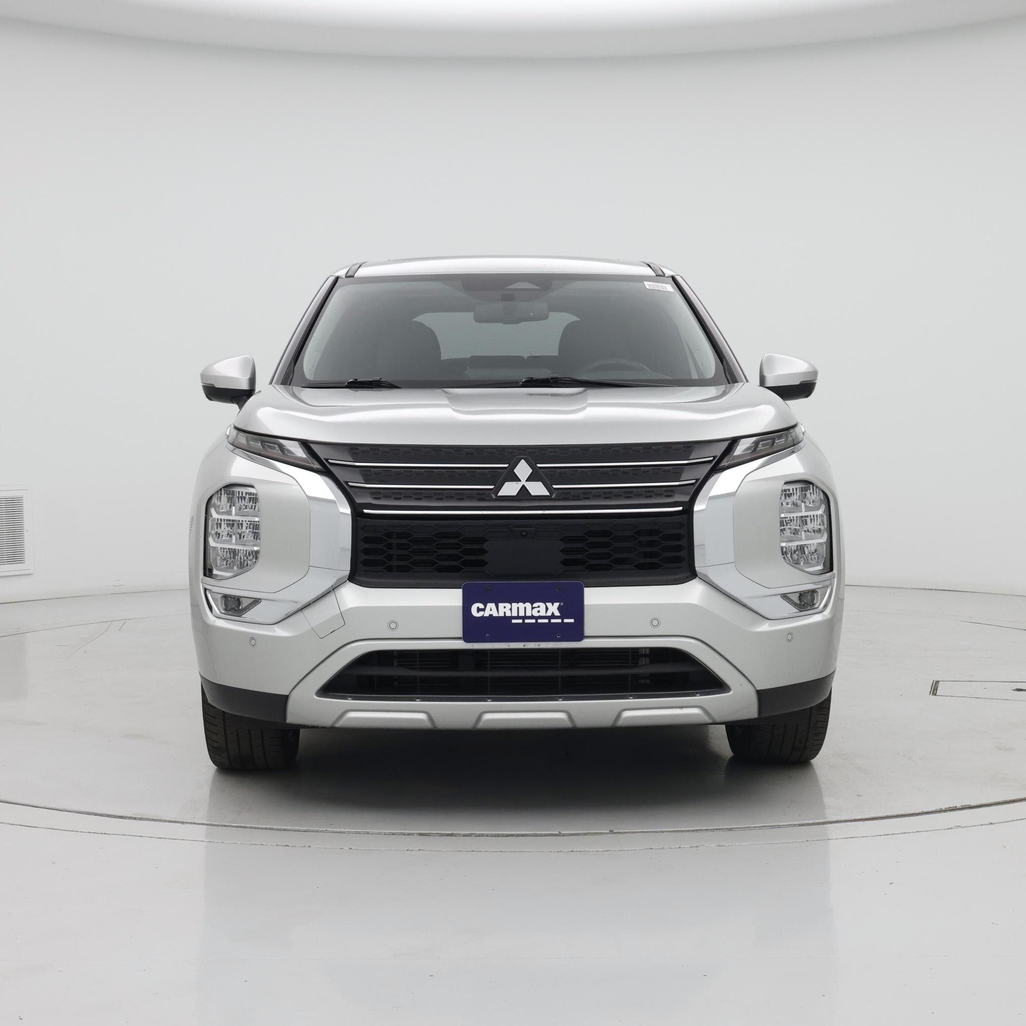 Thumbnail: 2024 Mitsubishi Outlander - 5