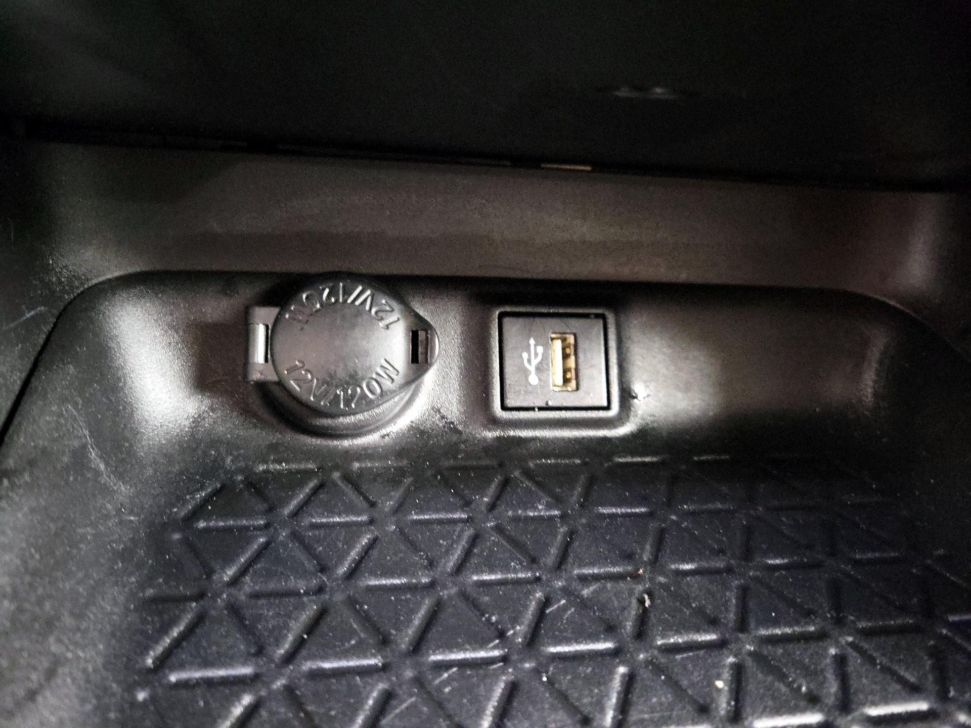 Thumbnail: 2024 Toyota RAV4 - 18