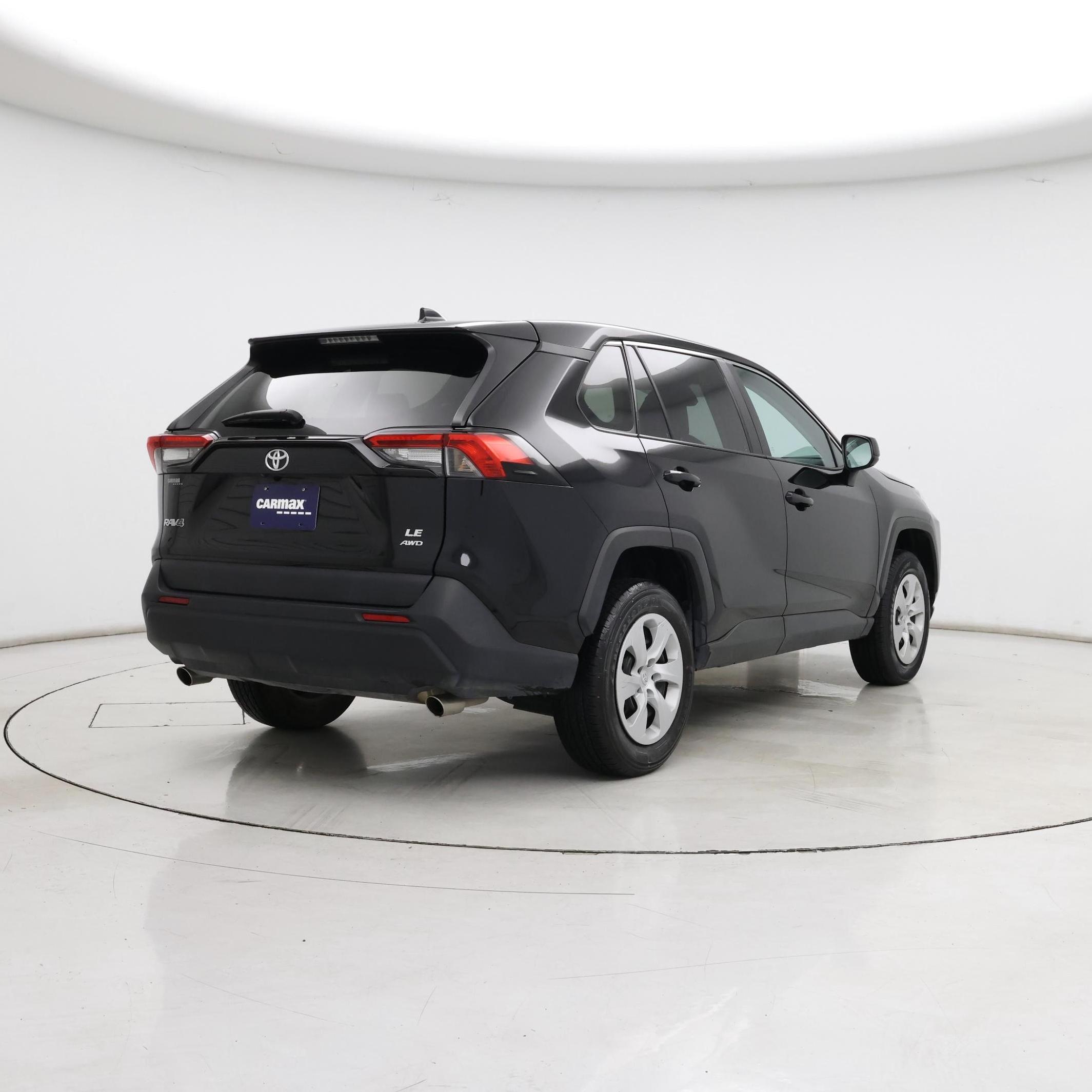 Thumbnail: 2024 Toyota RAV4 - 8