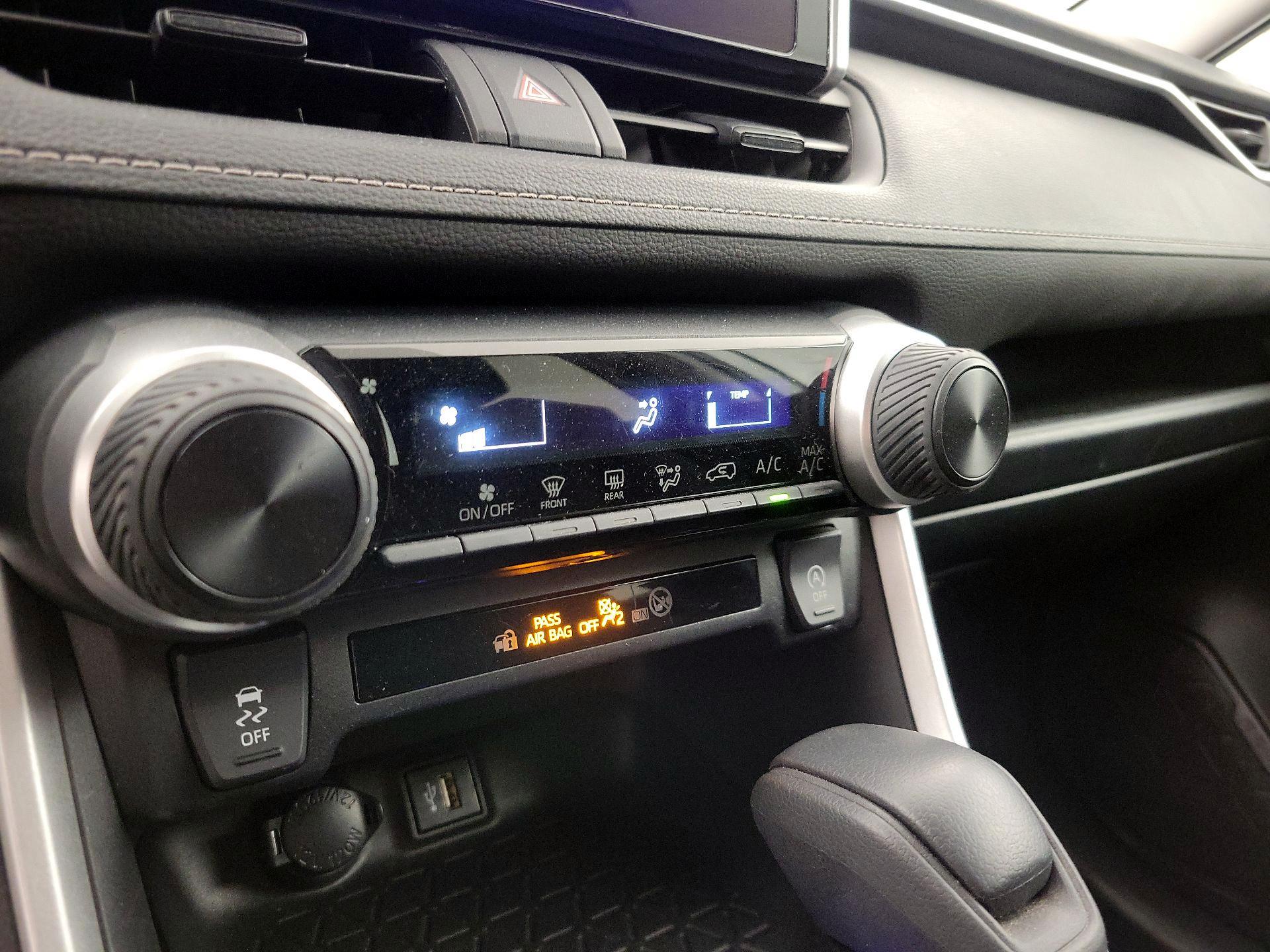 Thumbnail: 2024 Toyota RAV4 - 16