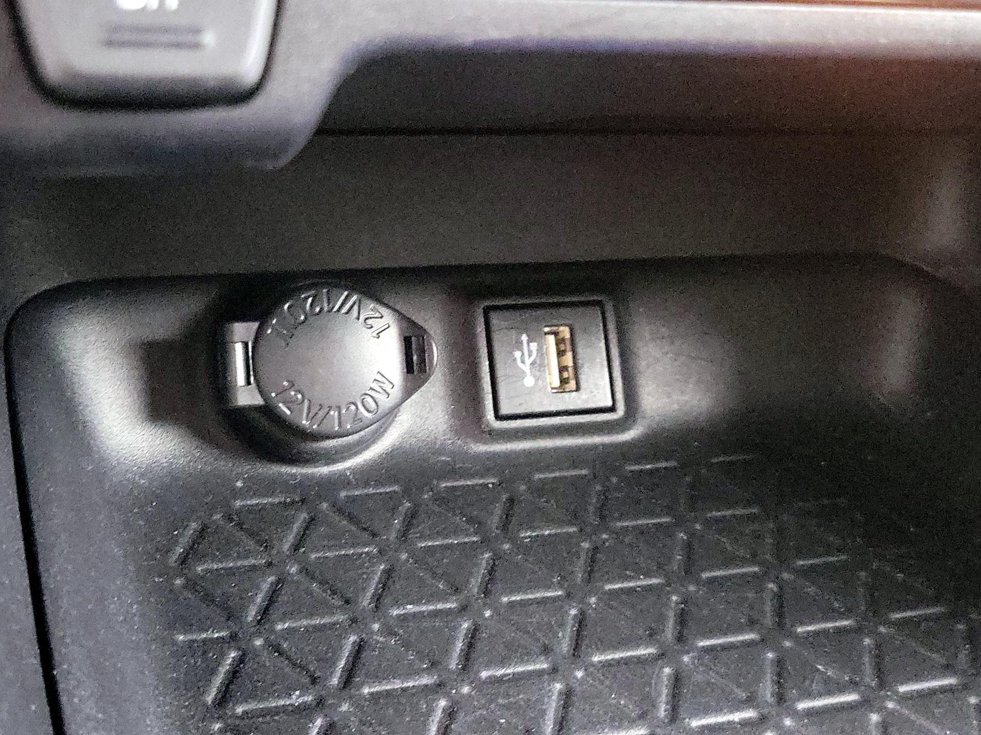 Thumbnail: 2024 Toyota RAV4 - 18