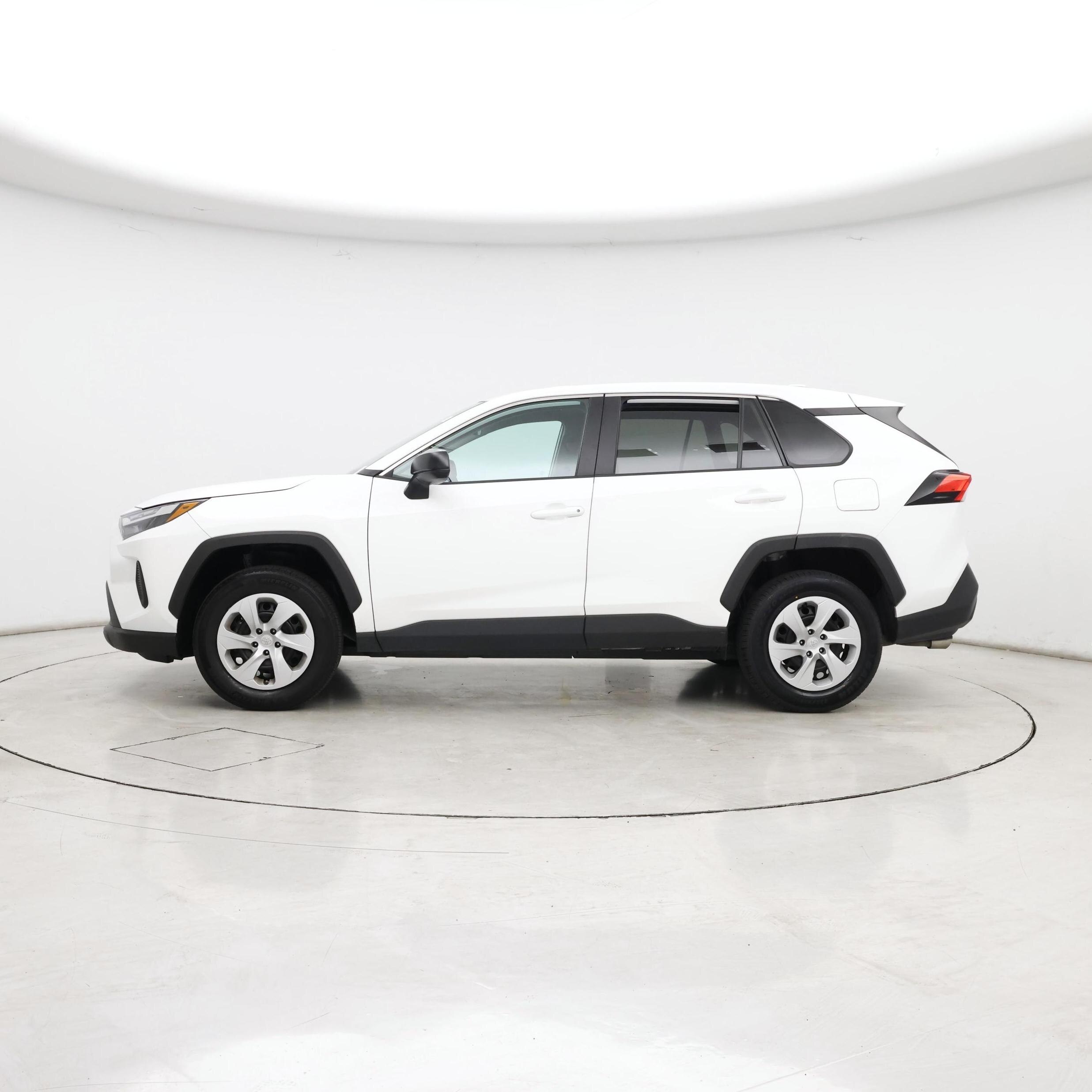 Thumbnail: 2024 Toyota RAV4 - 3