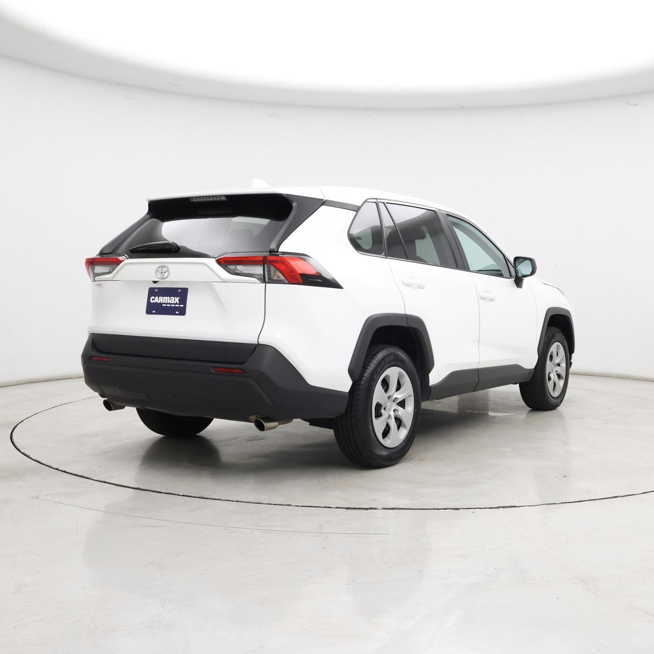 Thumbnail: 2024 Toyota RAV4 - 8