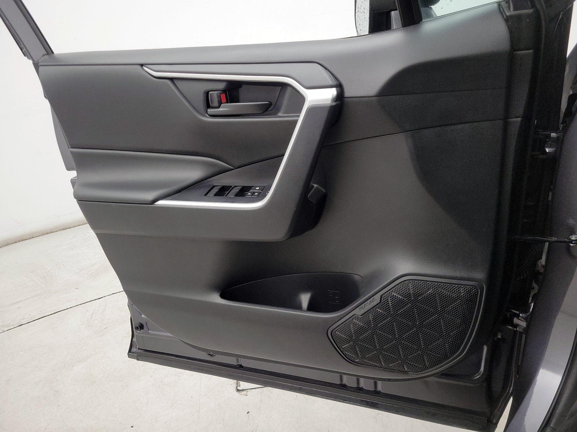 Thumbnail: 2024 Toyota RAV4 - 12