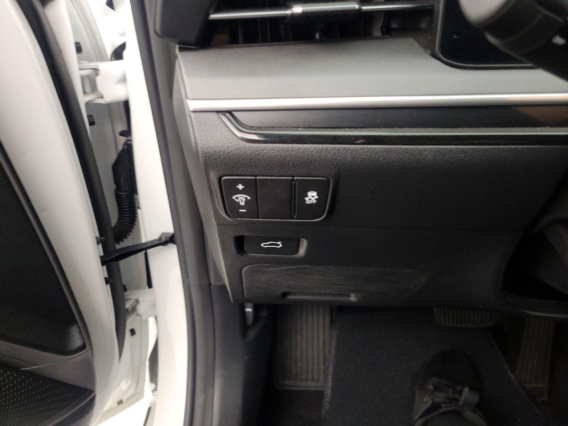 Thumbnail: 2025 Kia K5 - 13