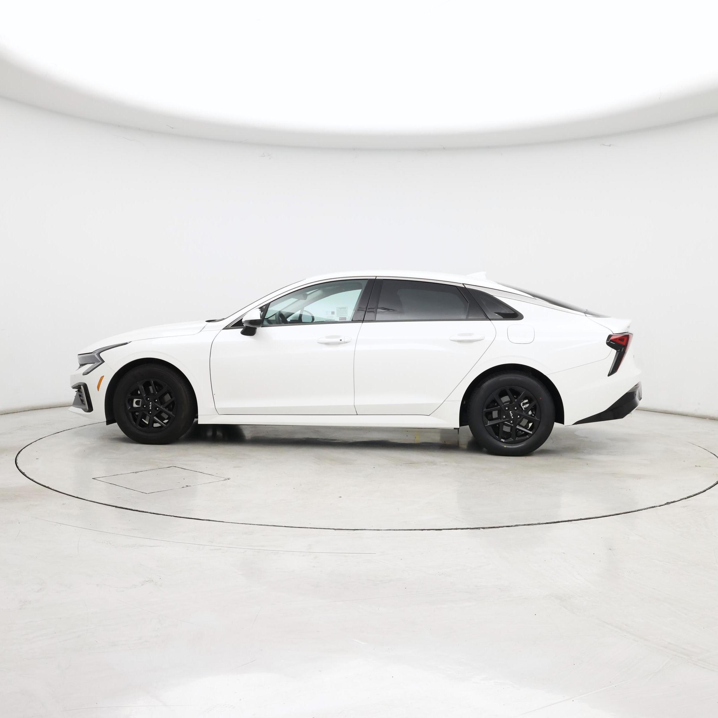 Thumbnail: 2025 Kia K5 - 3