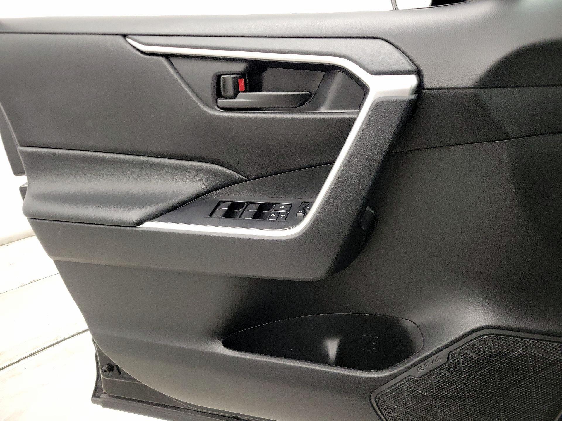 Thumbnail: 2024 Toyota RAV4 - 12