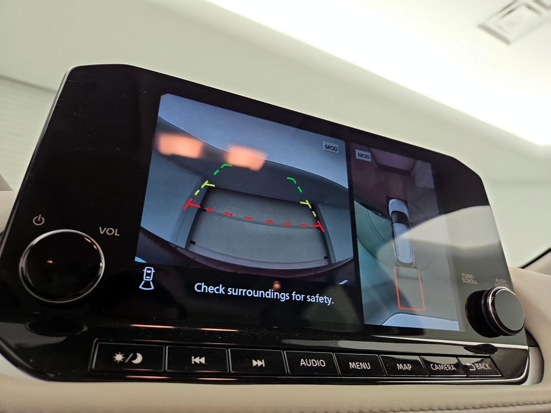 Thumbnail: 2023 Nissan Rogue - 15