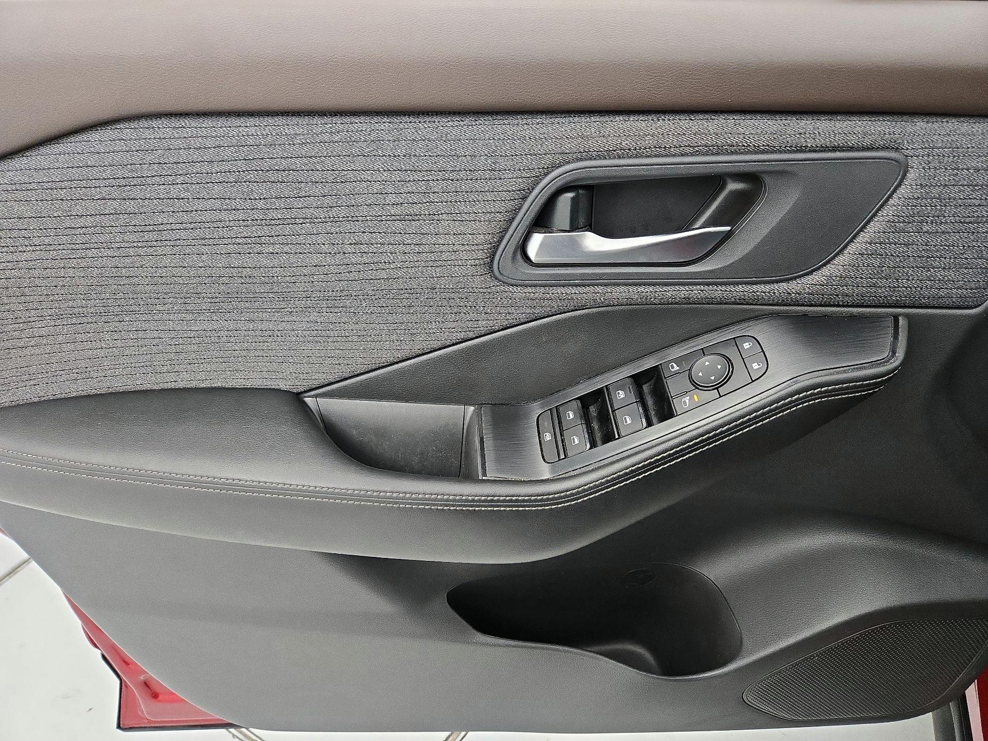 Thumbnail: 2023 Nissan Rogue - 12