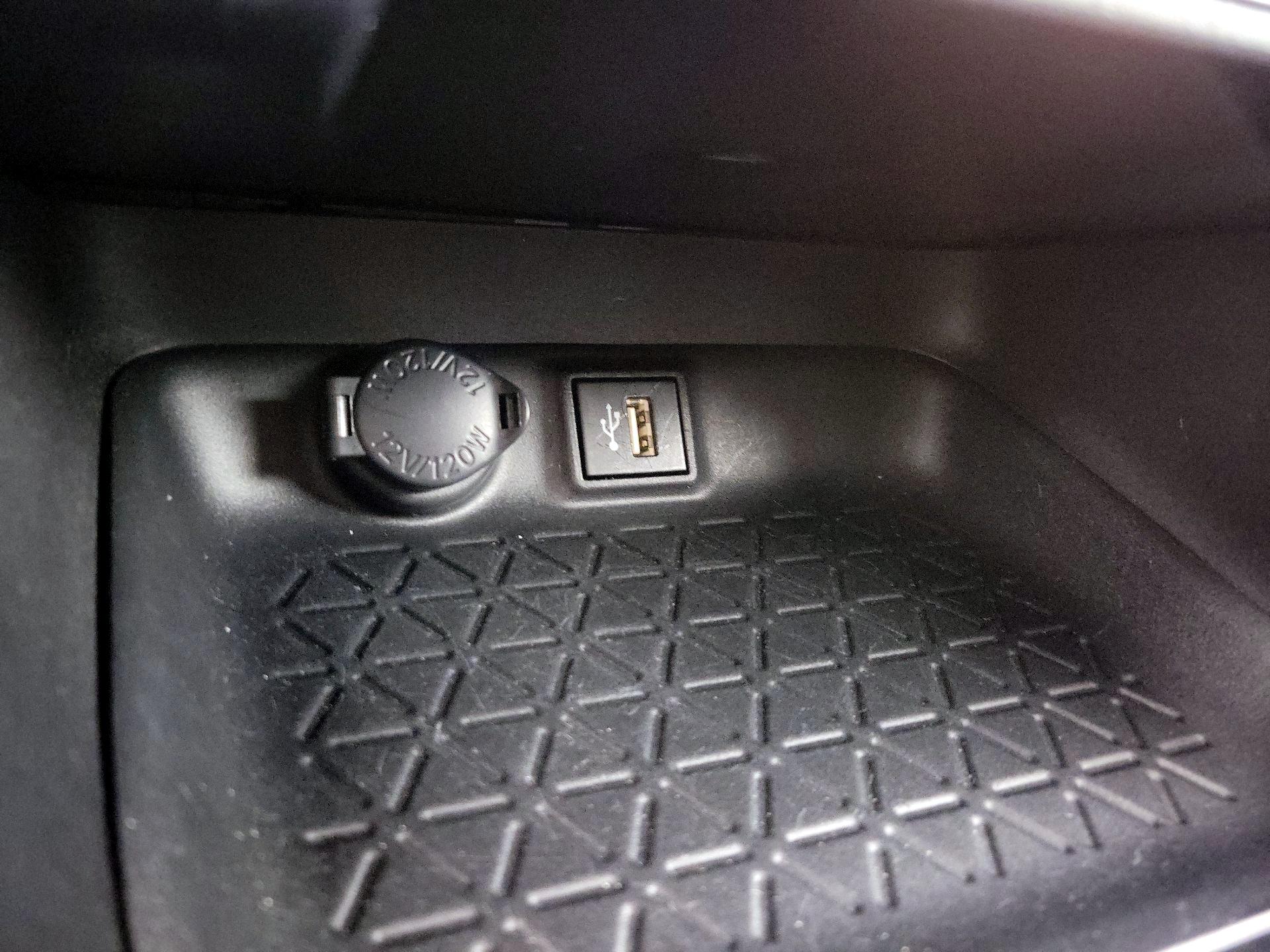 Thumbnail: 2024 Toyota RAV4 - 18