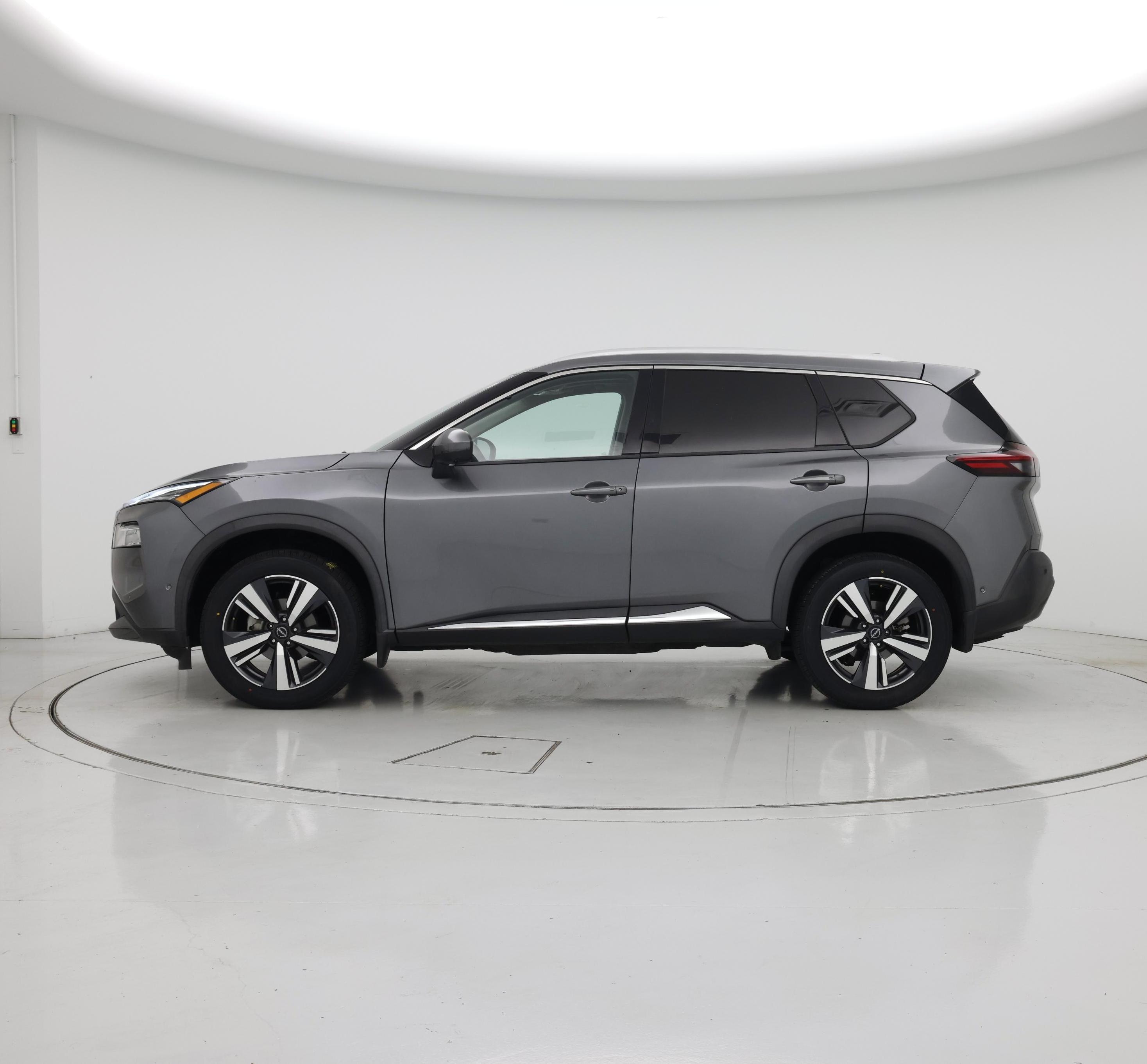 Thumbnail: 2023 Nissan Rogue - 3