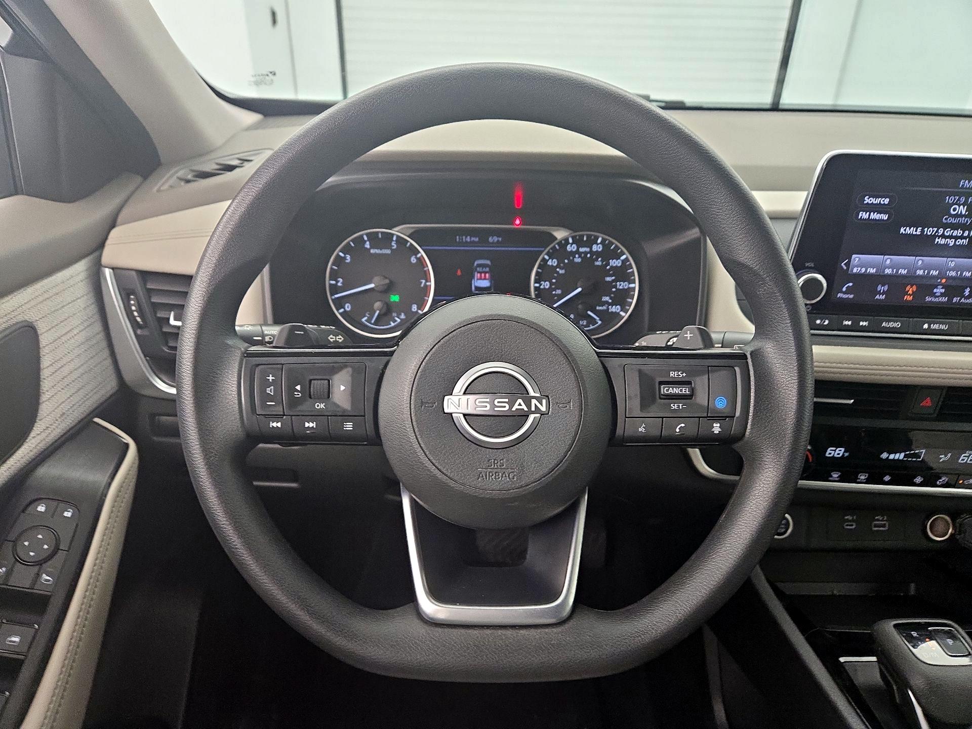 Thumbnail: 2023 Nissan Rogue - 10