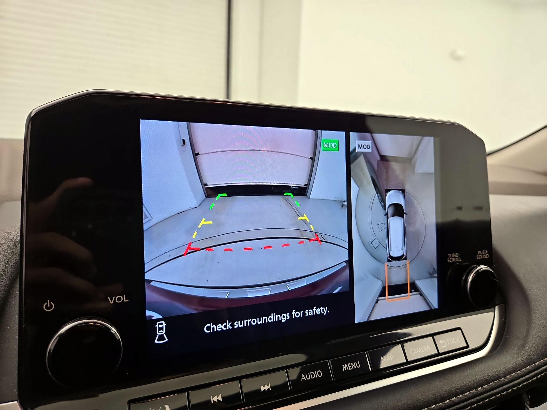 Thumbnail: 2023 Nissan Rogue - 15