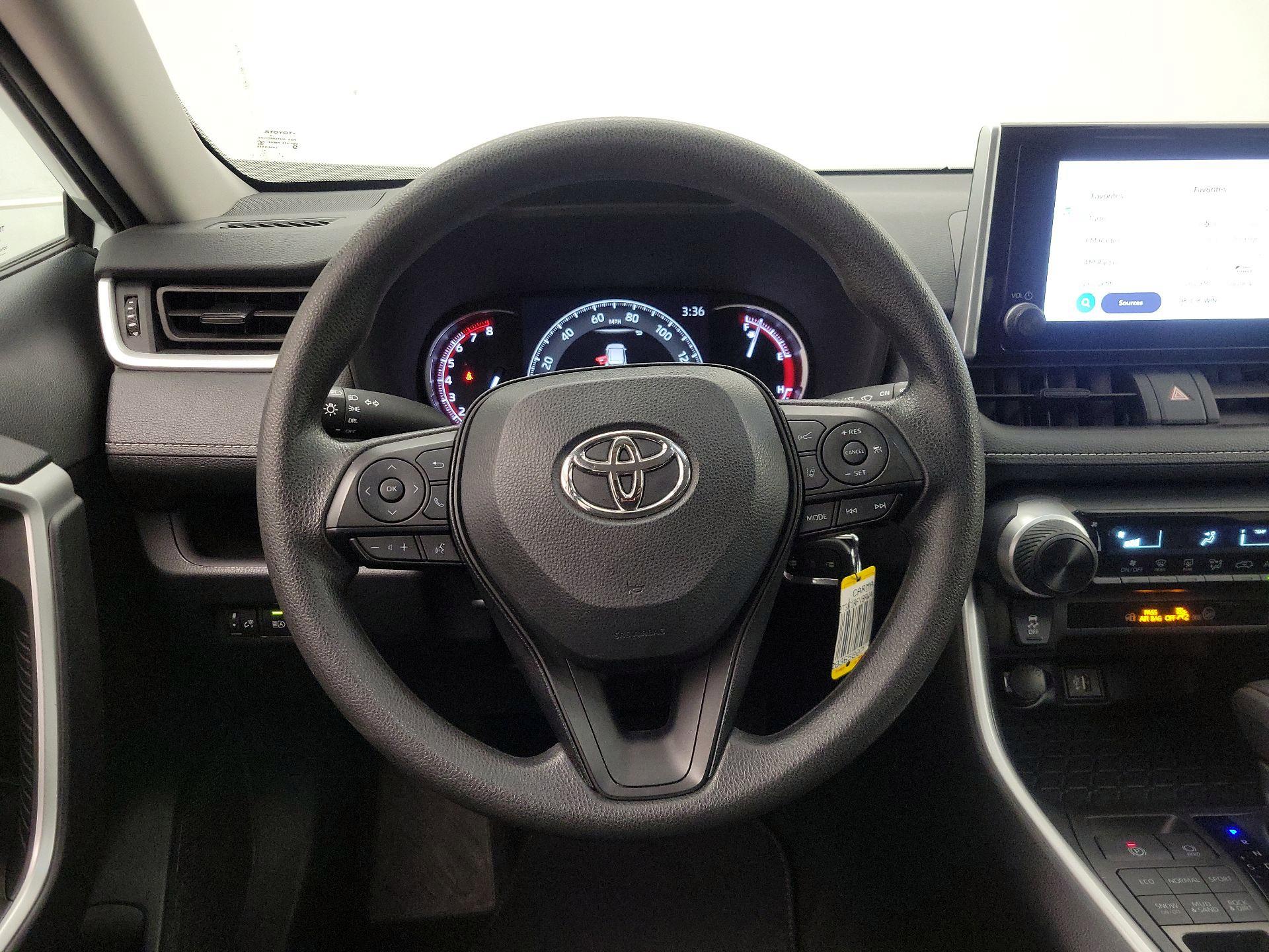 Thumbnail: 2024 Toyota RAV4 - 10