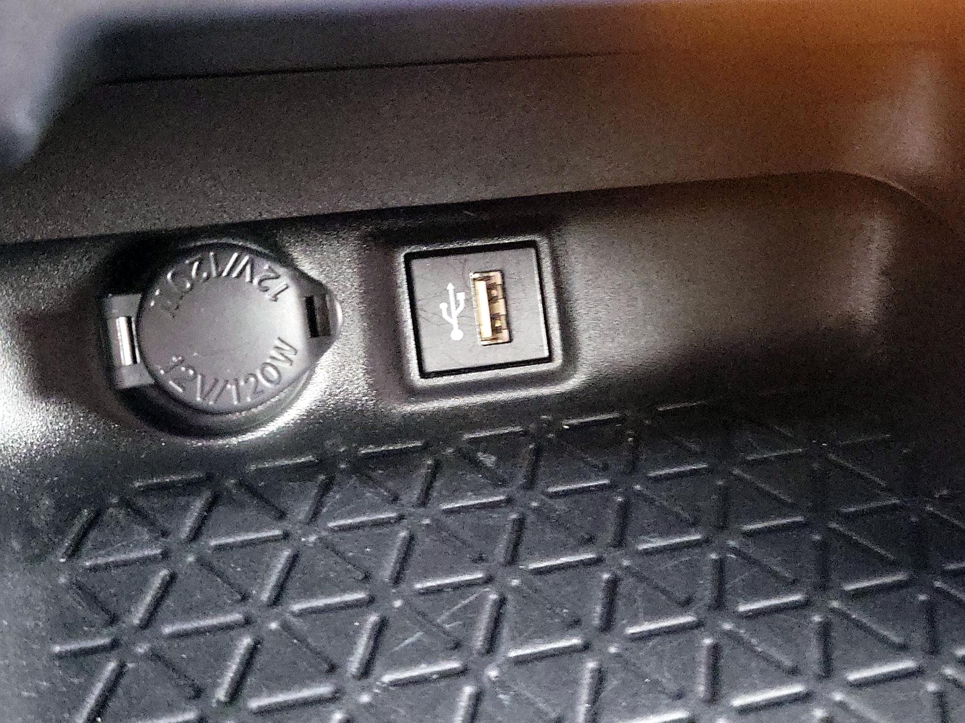 Thumbnail: 2024 Toyota RAV4 - 18