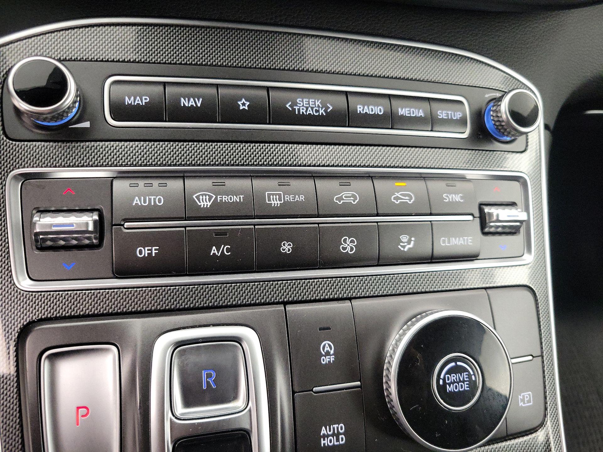 Thumbnail: 2023 Hyundai Santa Fe - 16