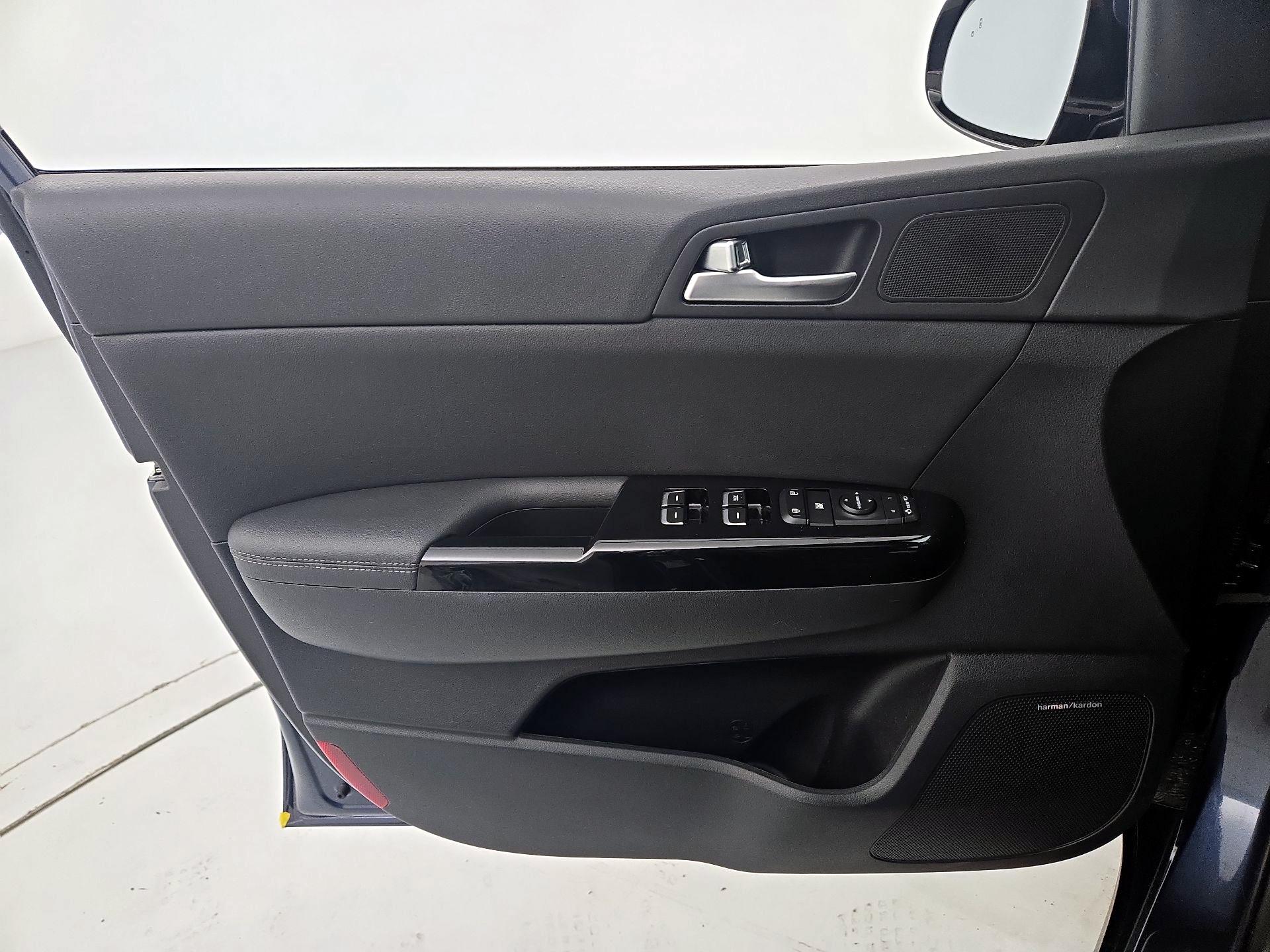 Thumbnail: 2022 Kia Sportage - 12