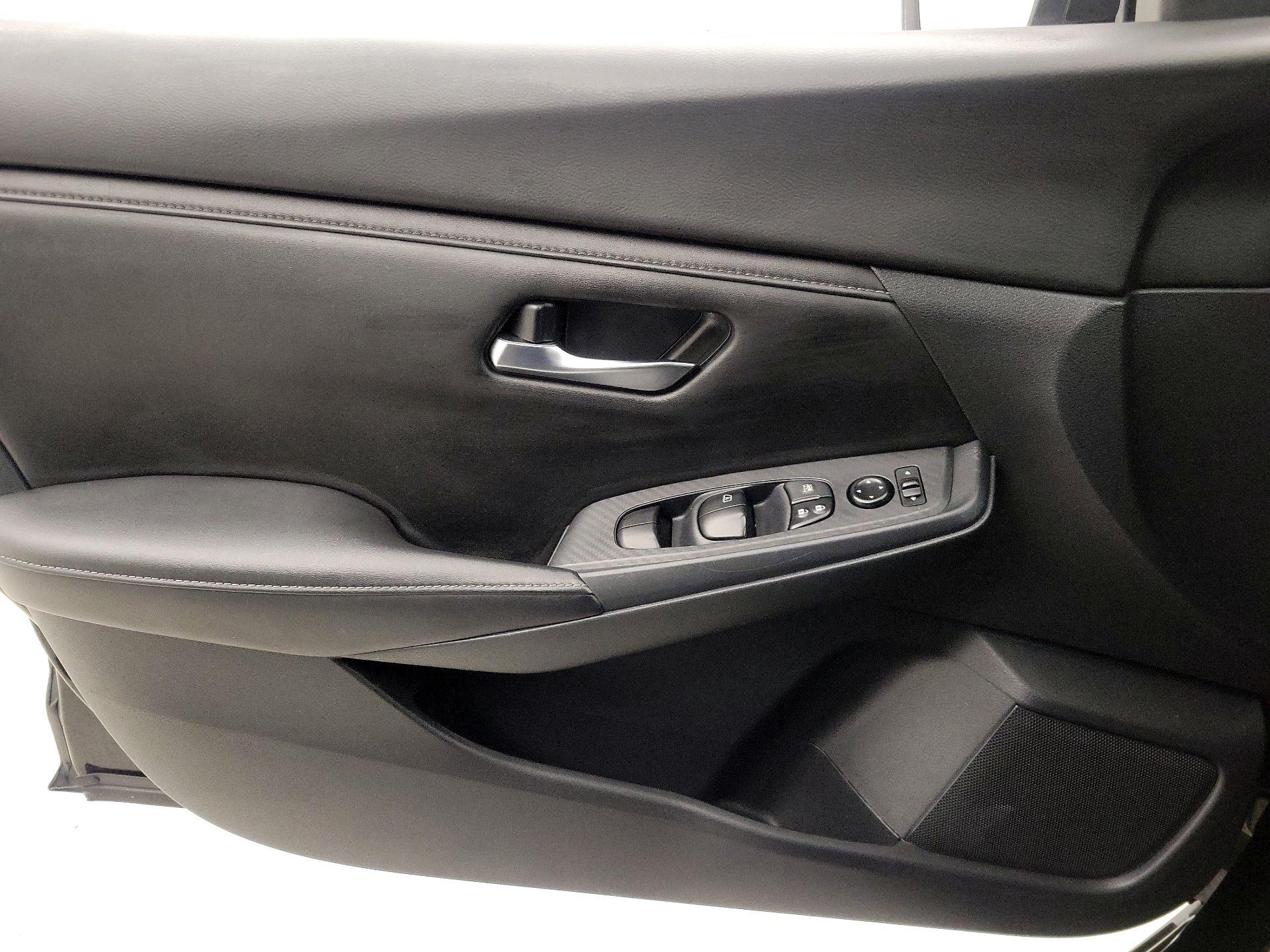 Thumbnail: 2022 Nissan Sentra - 12