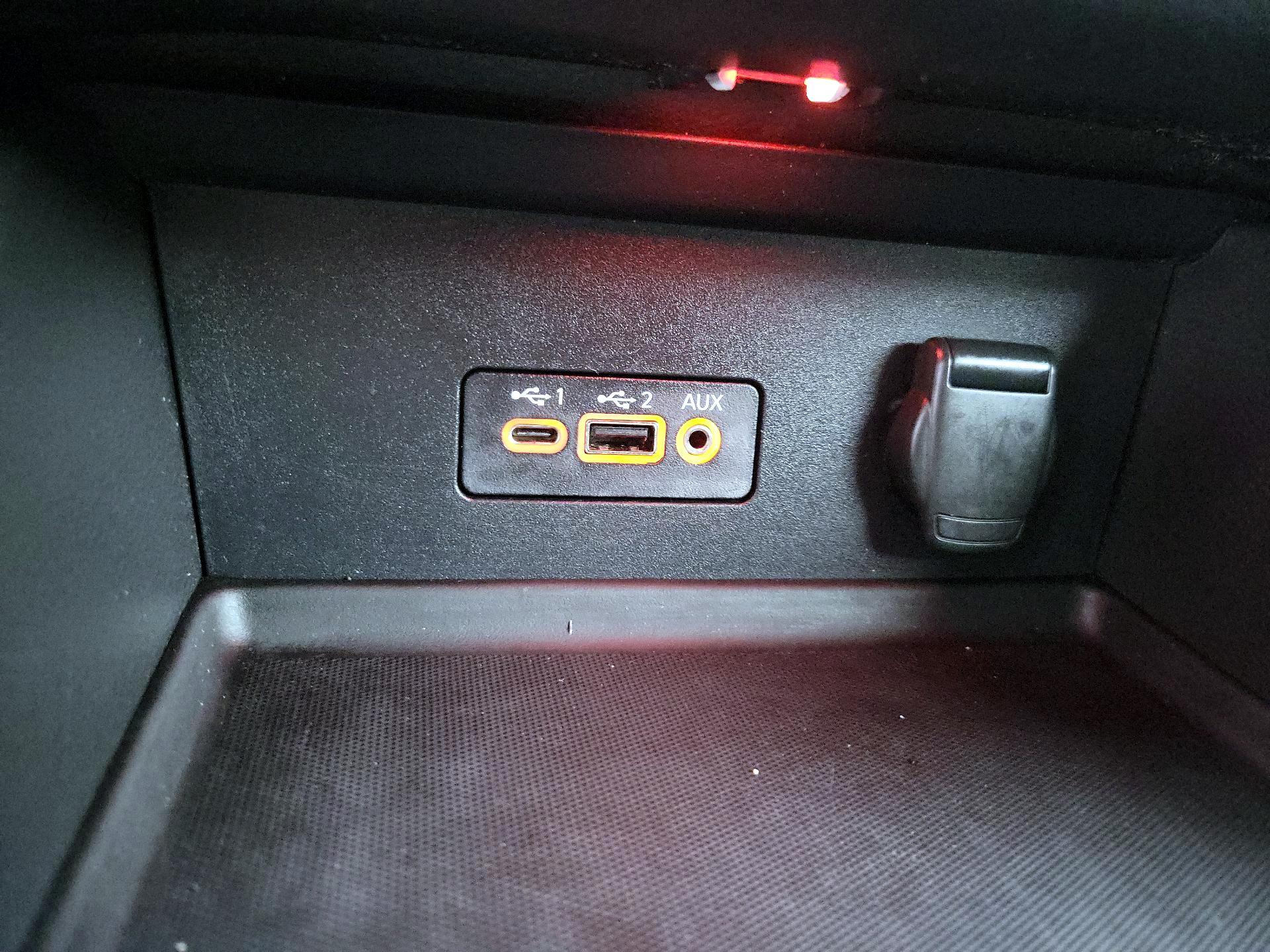 Thumbnail: 2022 Nissan Sentra - 18