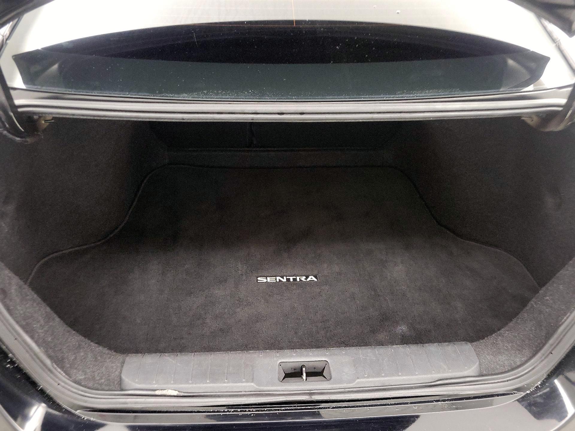 Thumbnail: 2022 Nissan Sentra - 20